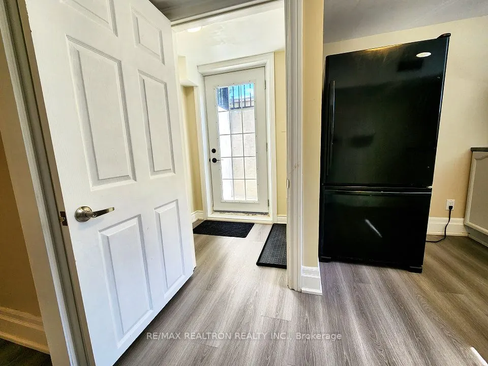 51 Glass Drive
