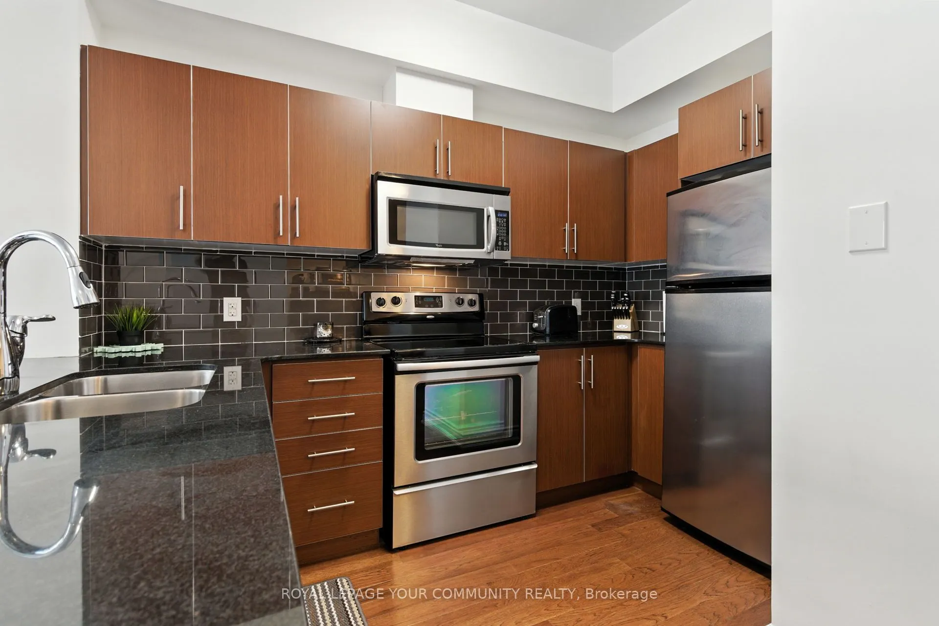 281 Woodbridge Avenue, #540