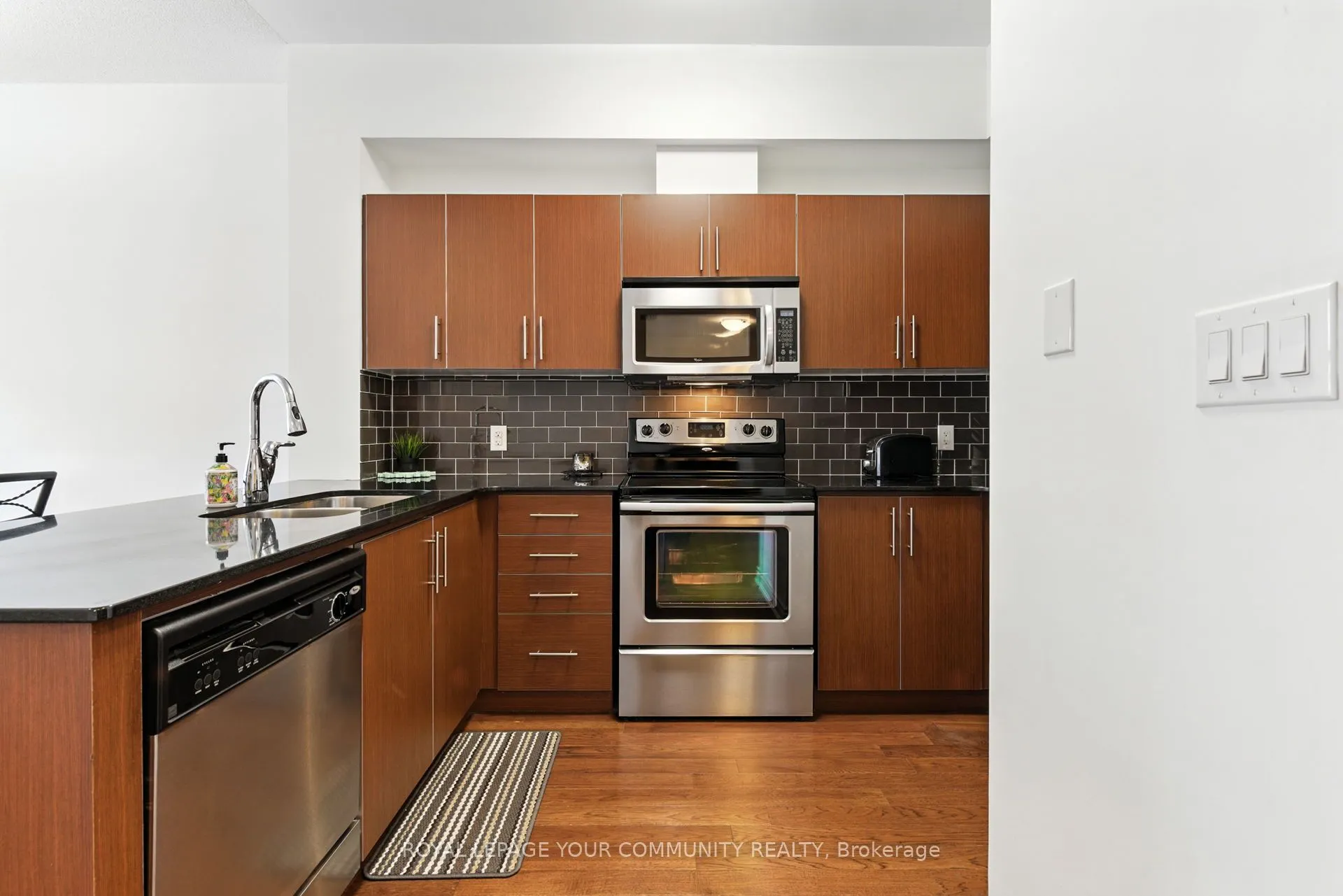 281 Woodbridge Avenue, #540