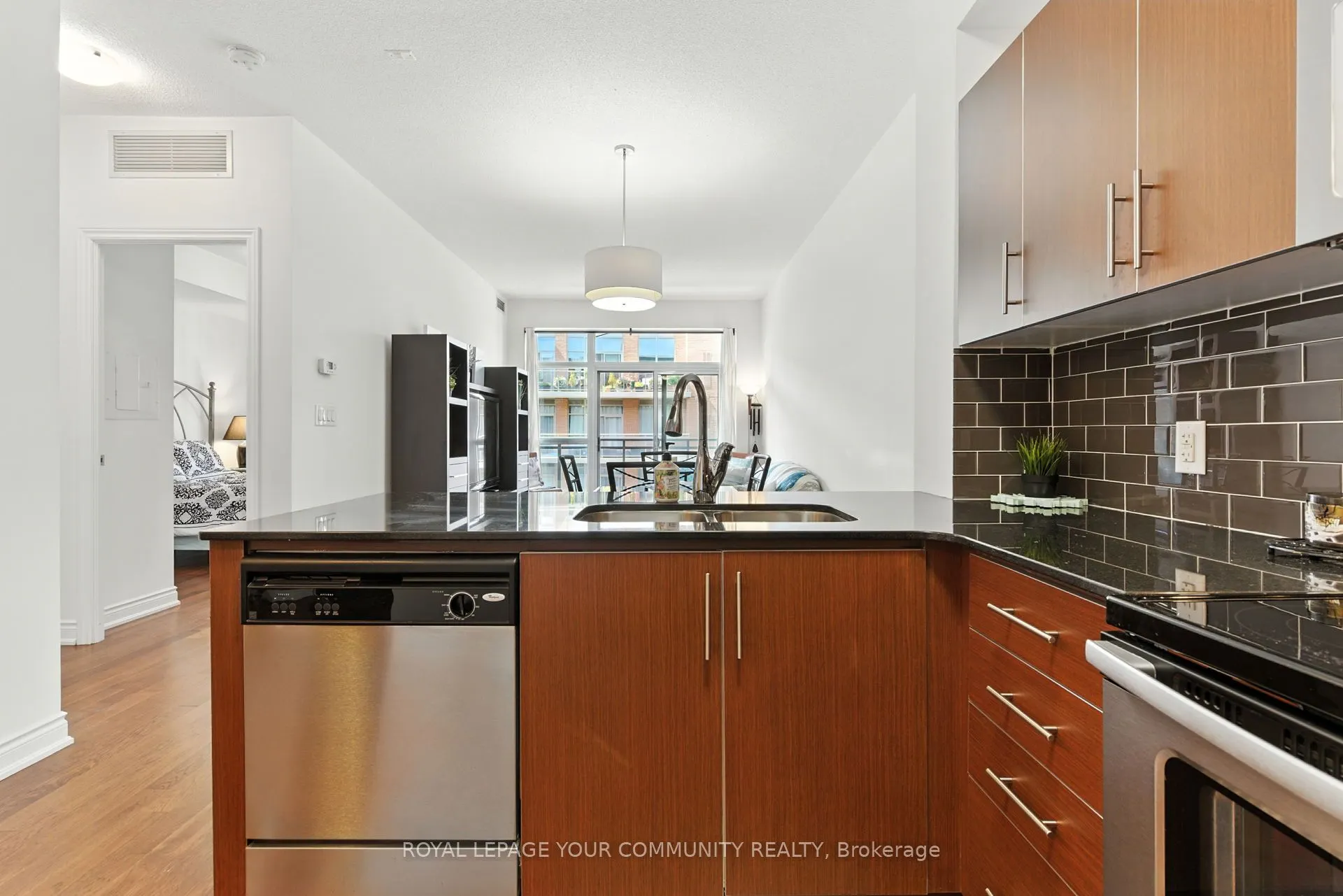281 Woodbridge Avenue, #540