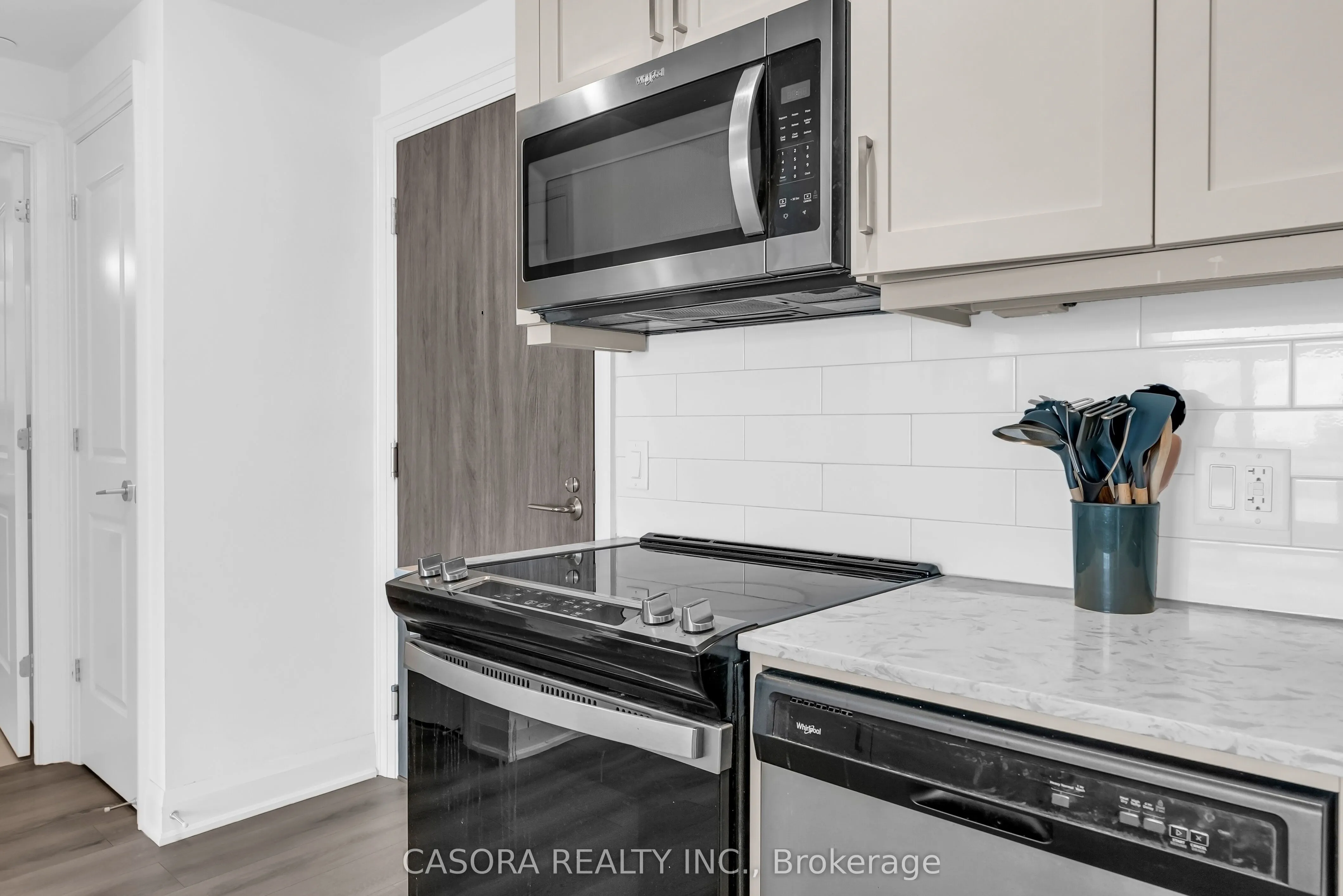 20 Gatineau Drive, #11