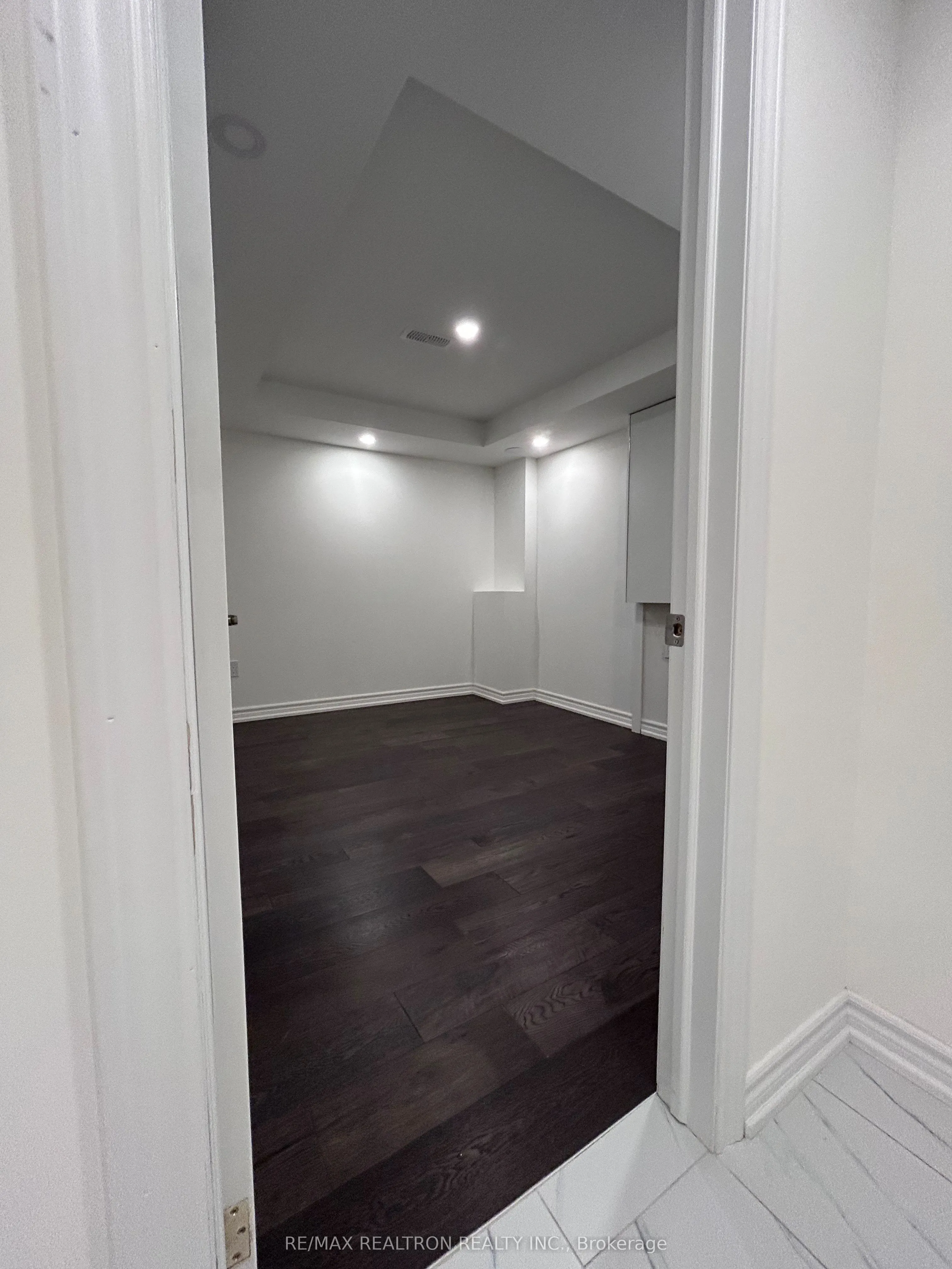 8 Finley Way