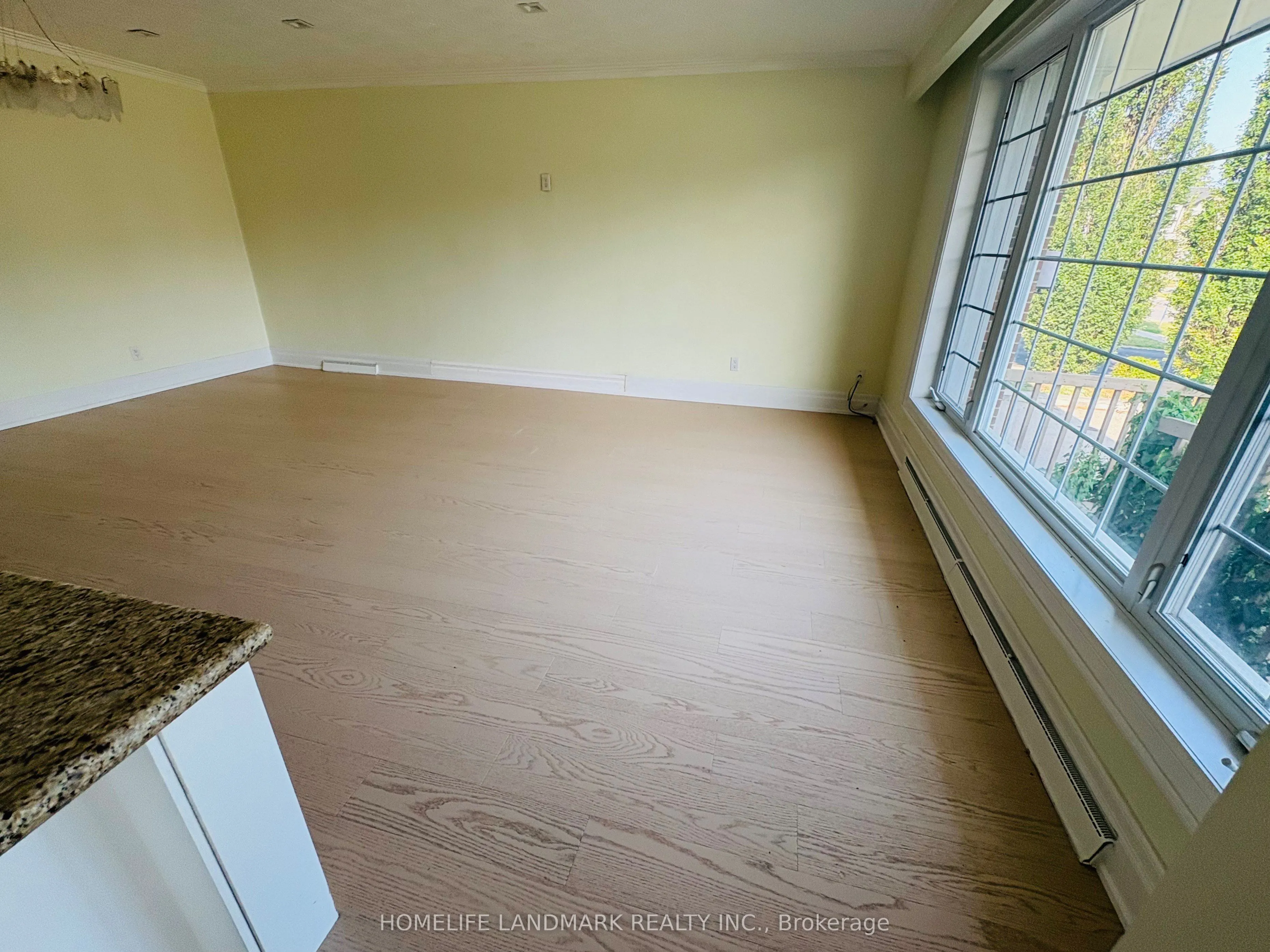 74 Robinson Street, #Main