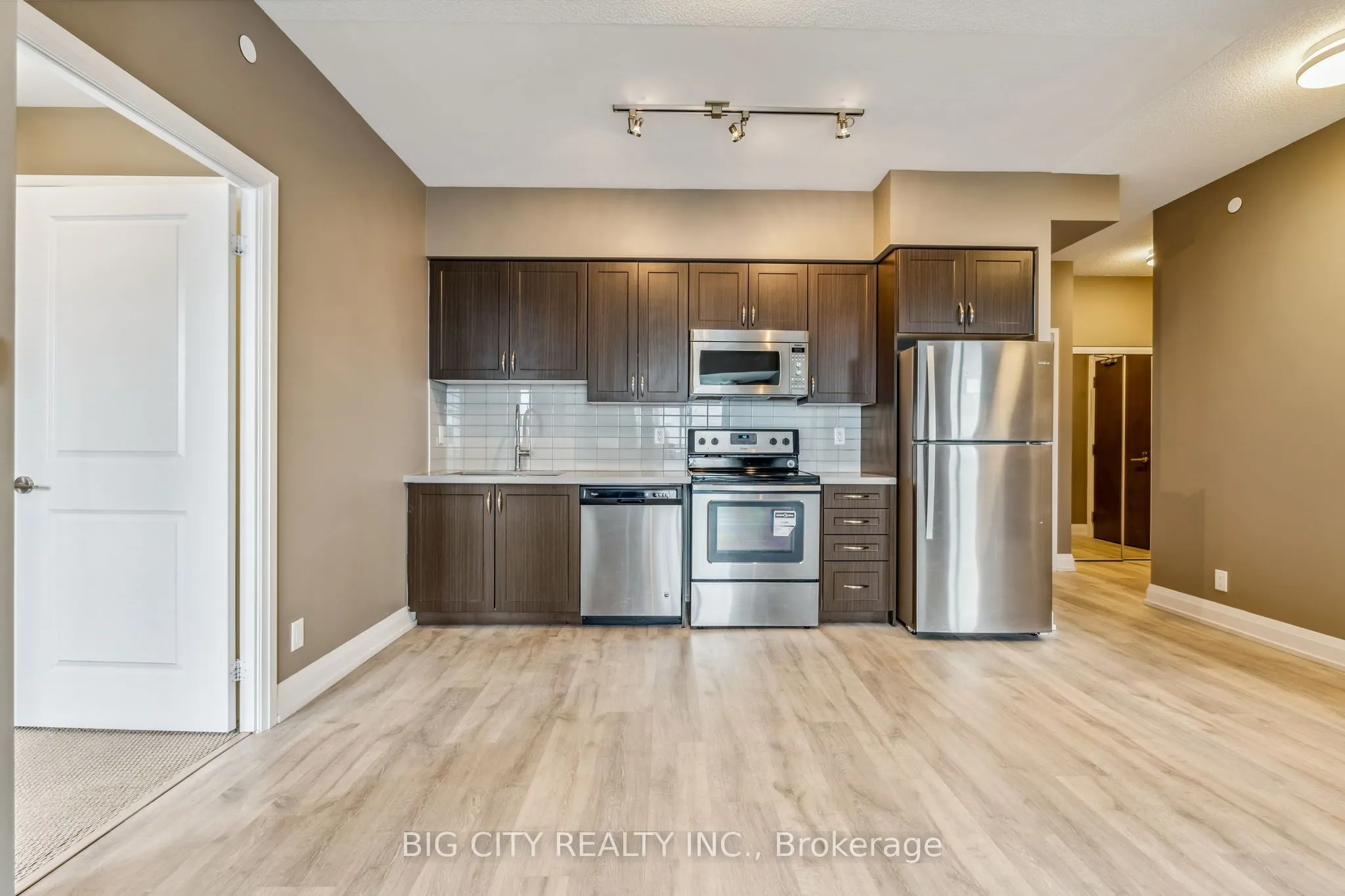 7890 Bathurst Street, #2210