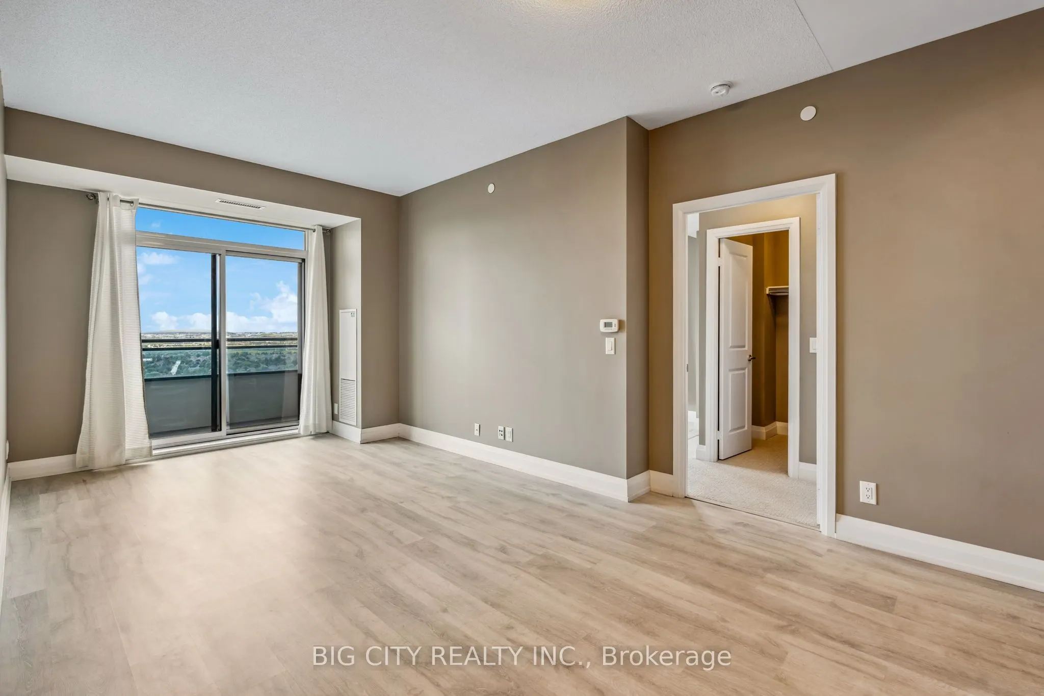 7890 Bathurst Street, #2210