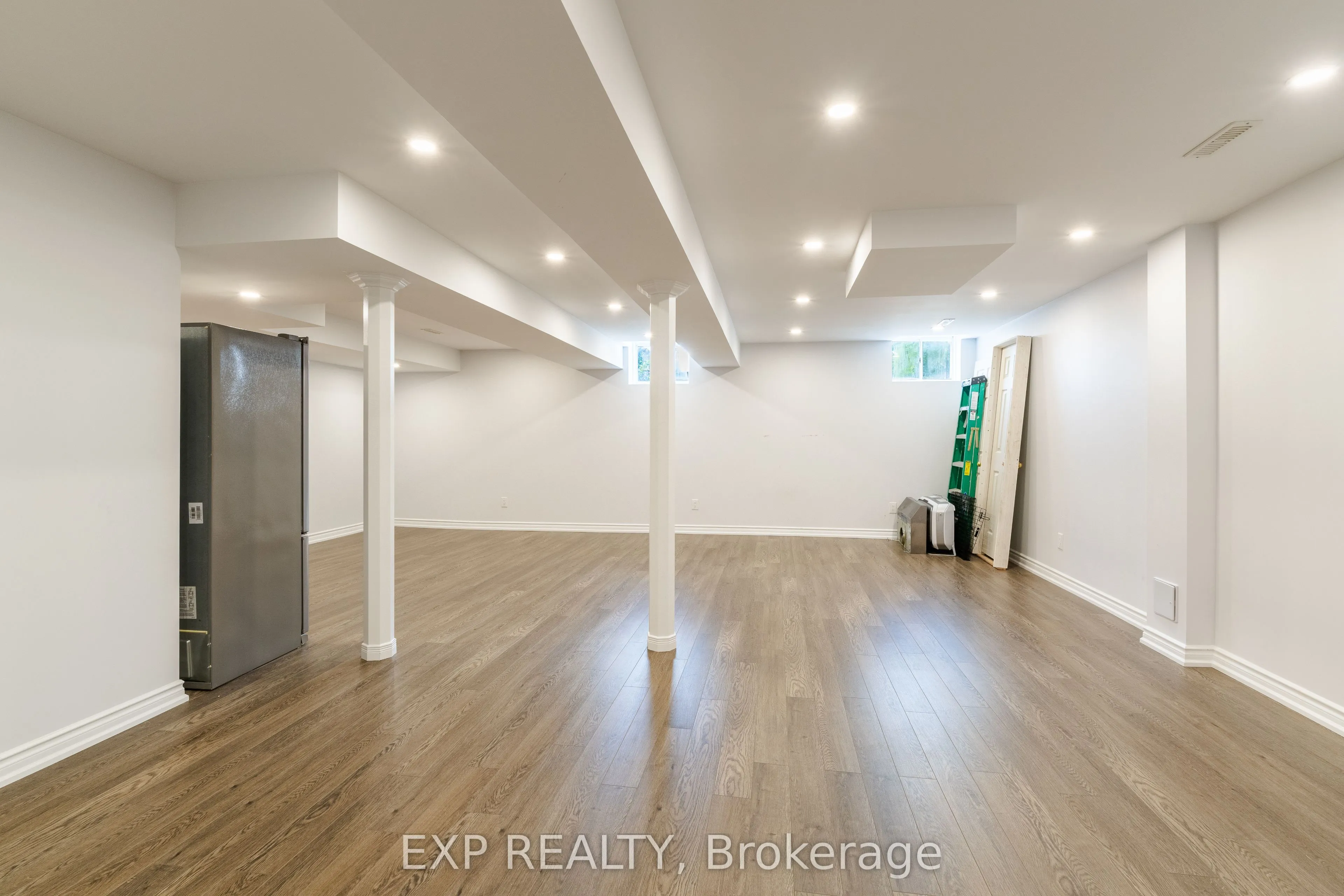 535 Woodspring Avenue