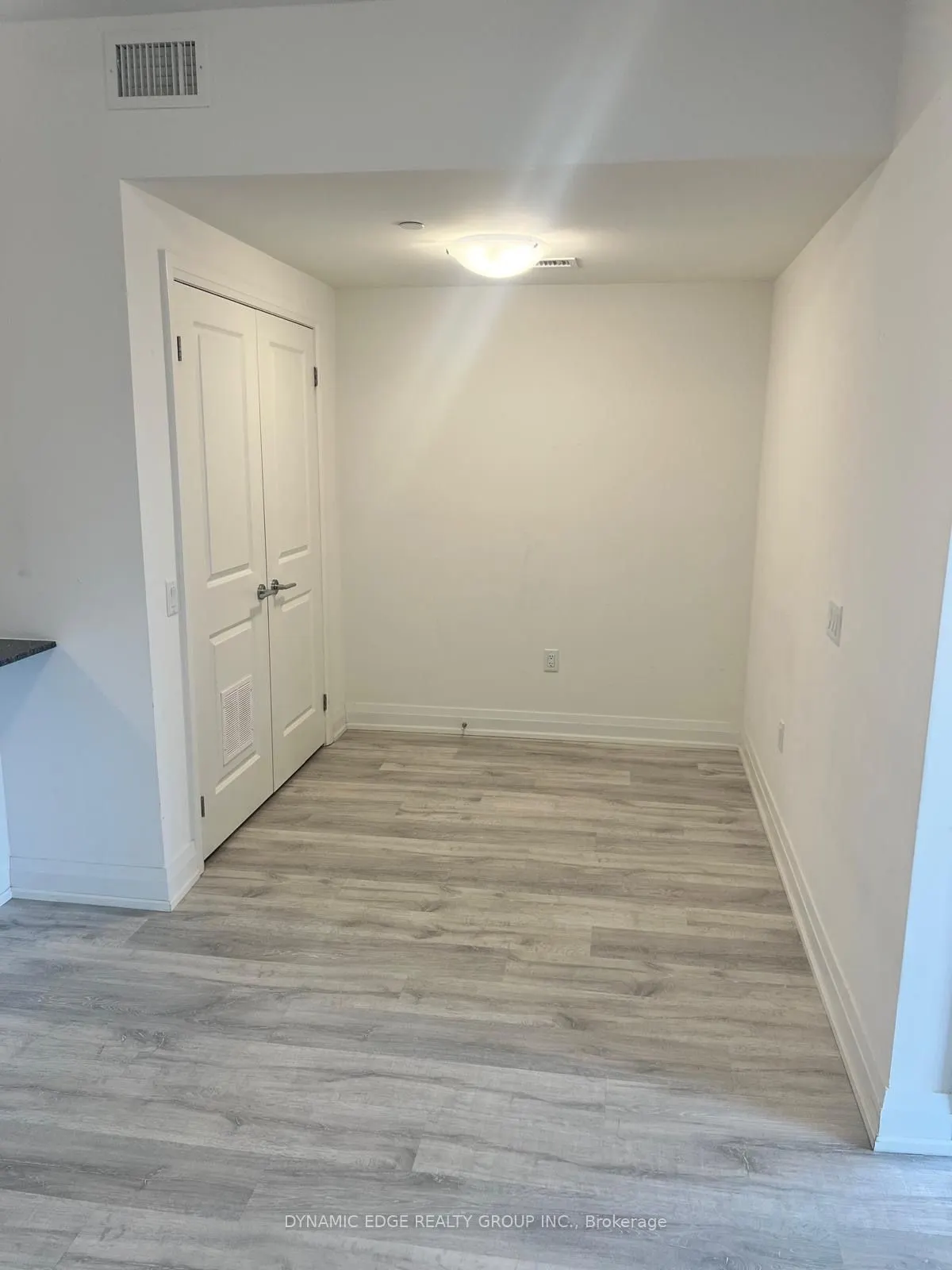 9700 Ninth Line, #208