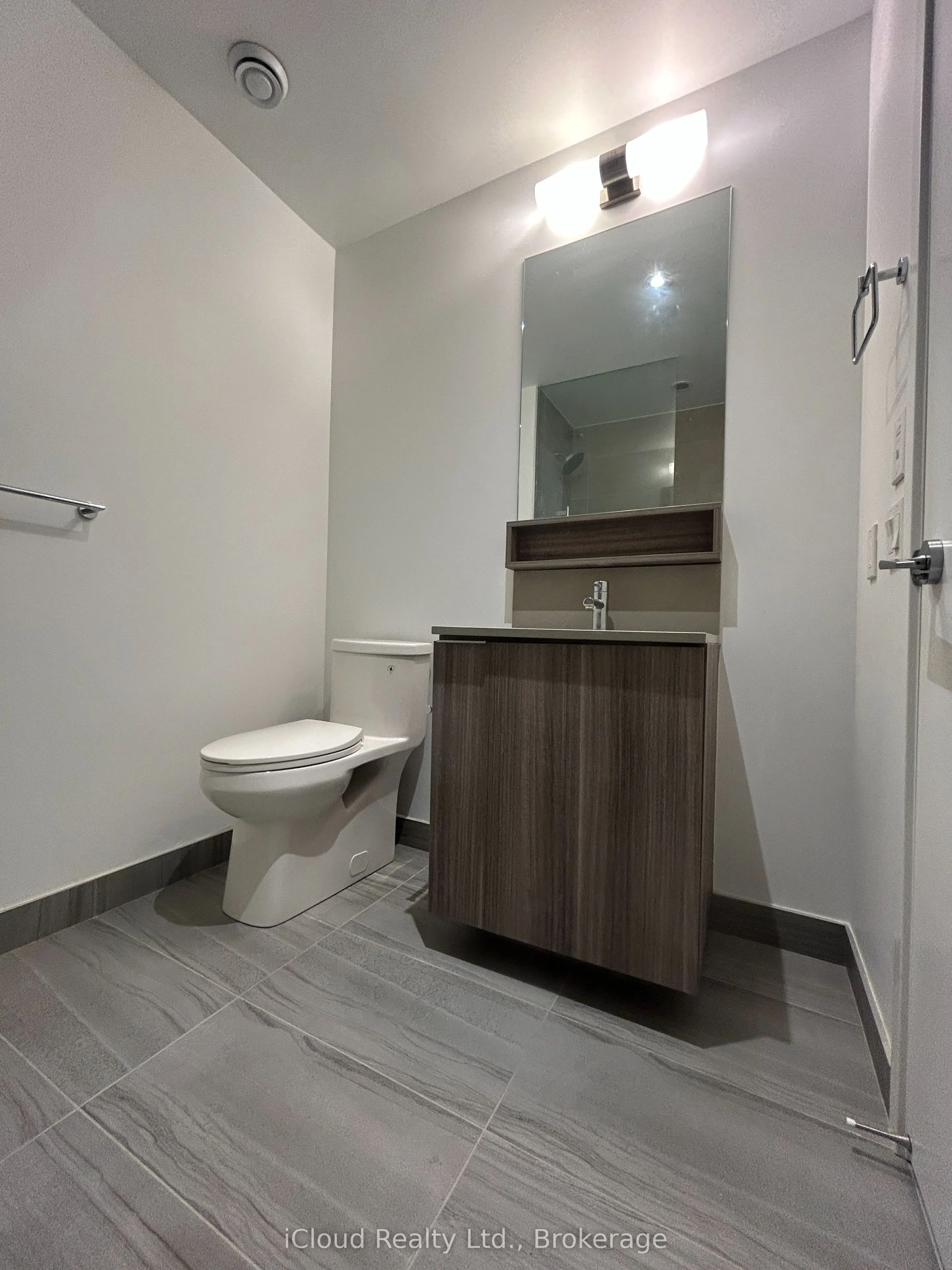 898 Portage Parkway, #2606