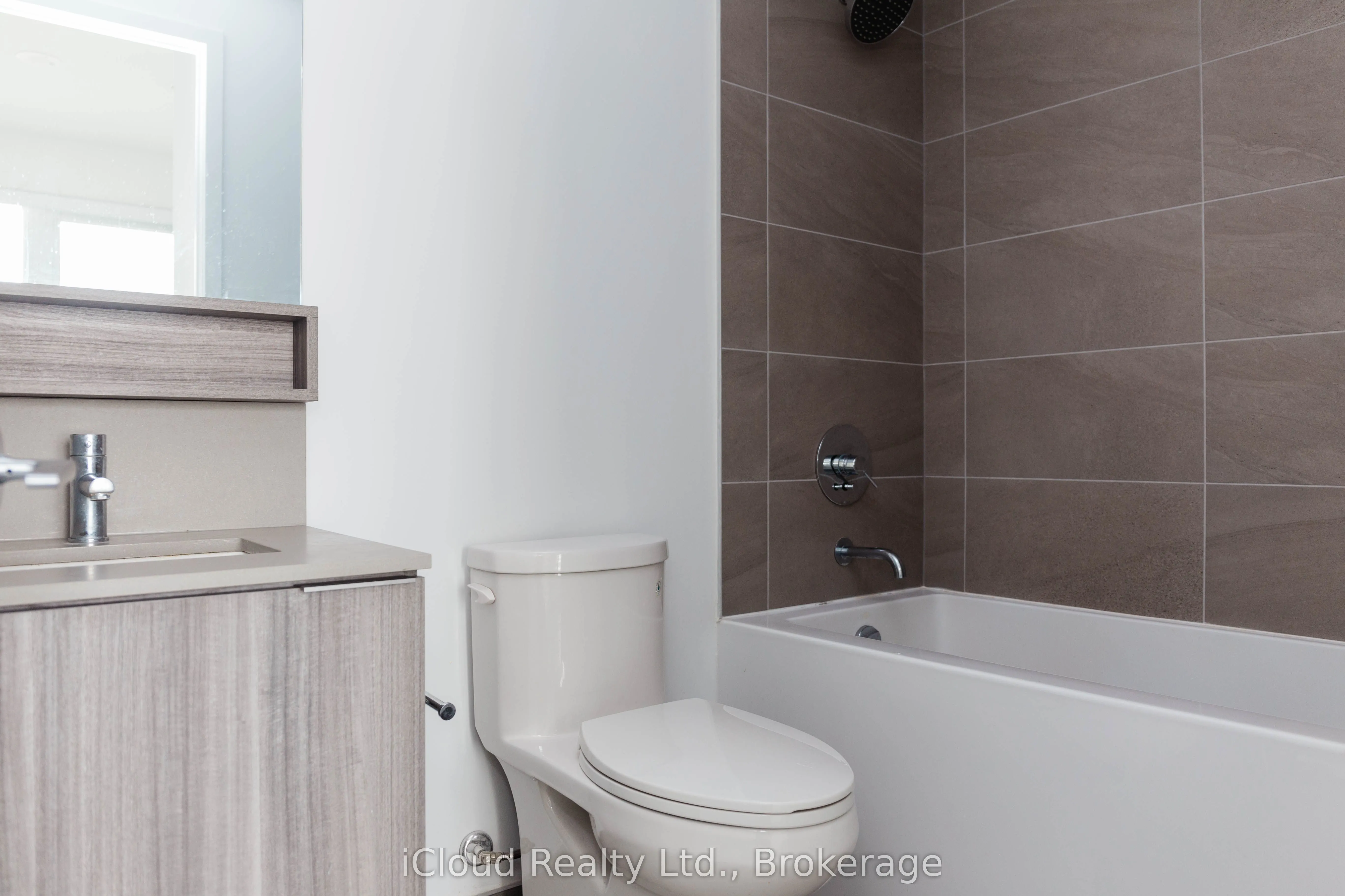 898 Portage Parkway, #2606