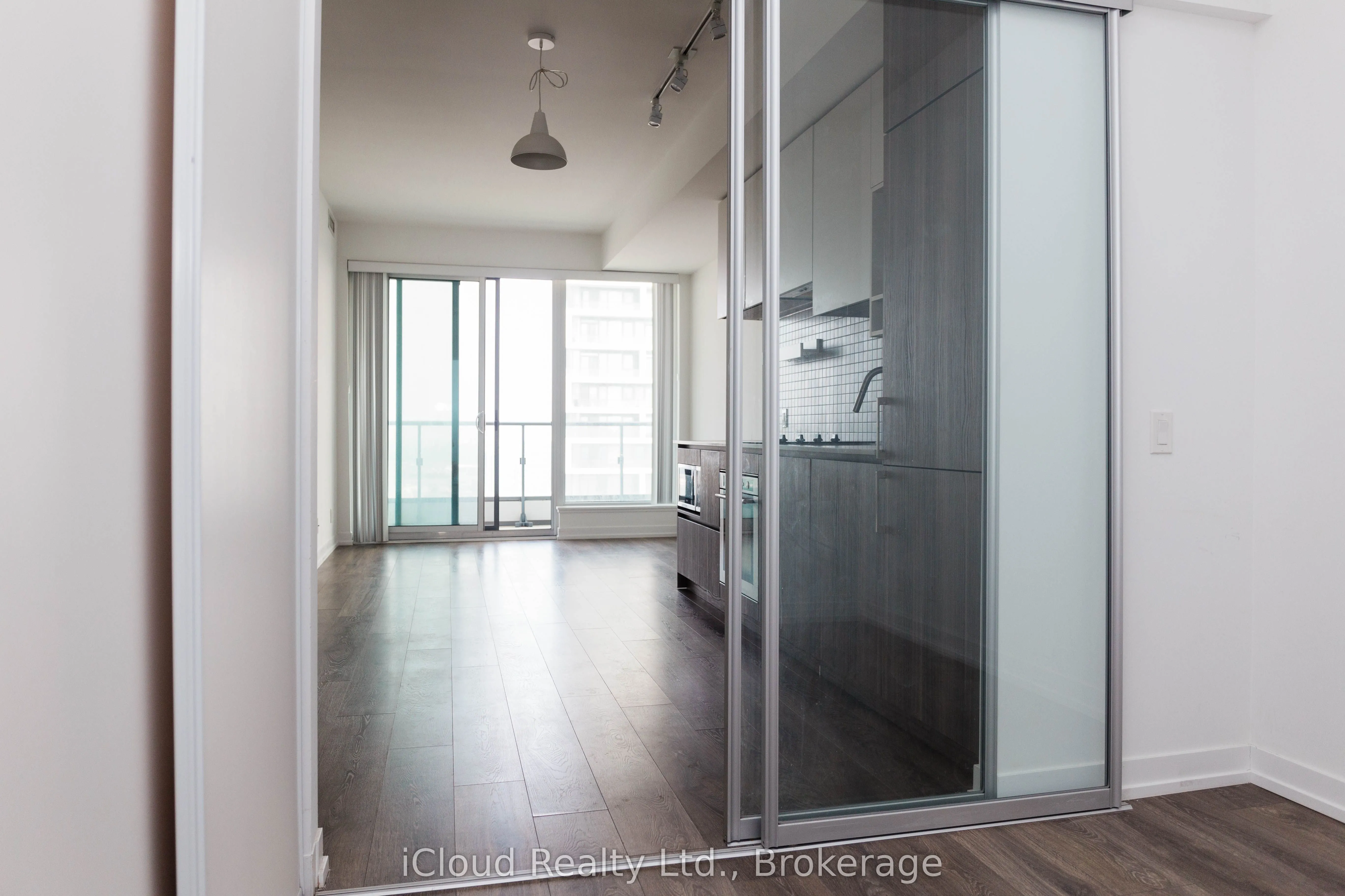898 Portage Parkway, #2606