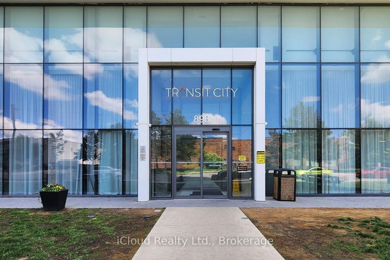 898 Portage Parkway, #2606
