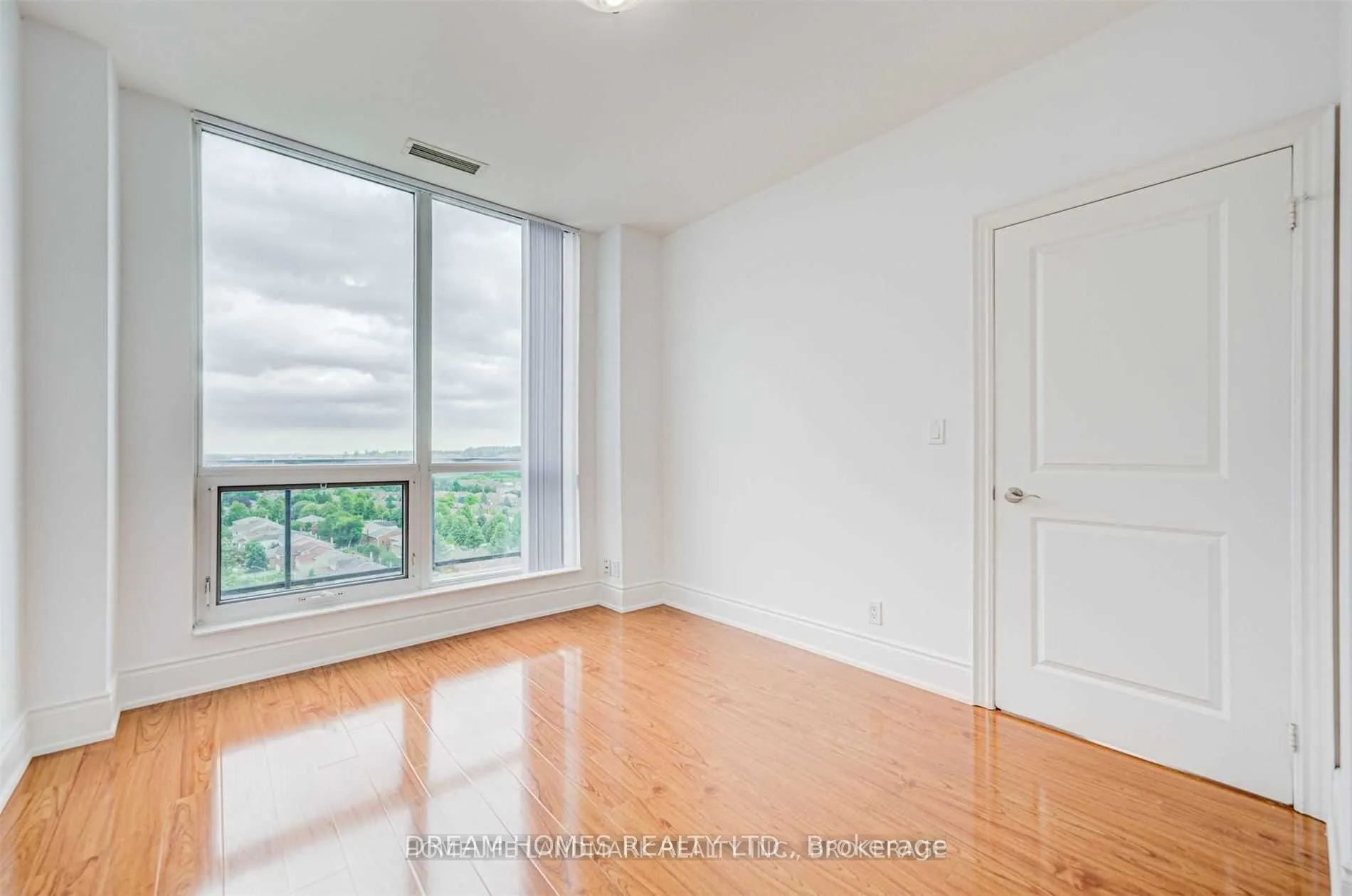 18 Harding blvd Boulevard S, #PH212