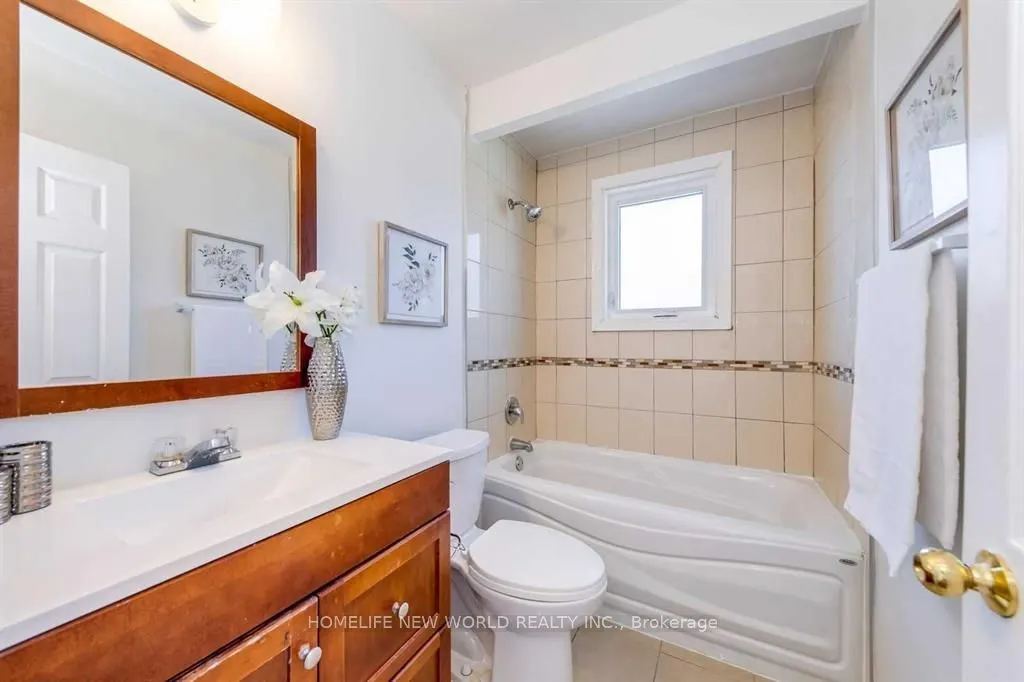 516 Lynett Crescent