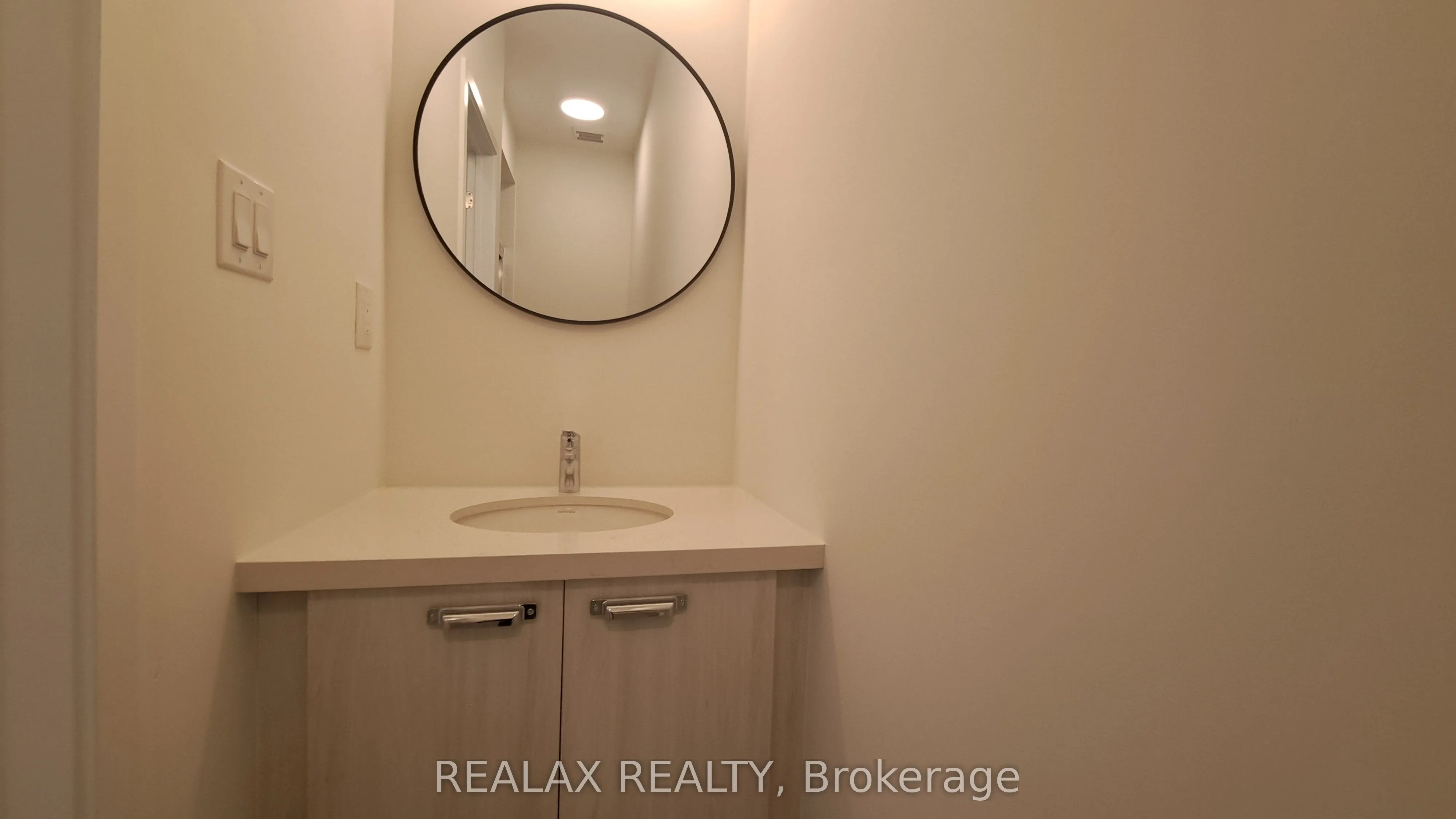 178 Matawin Lane, #115