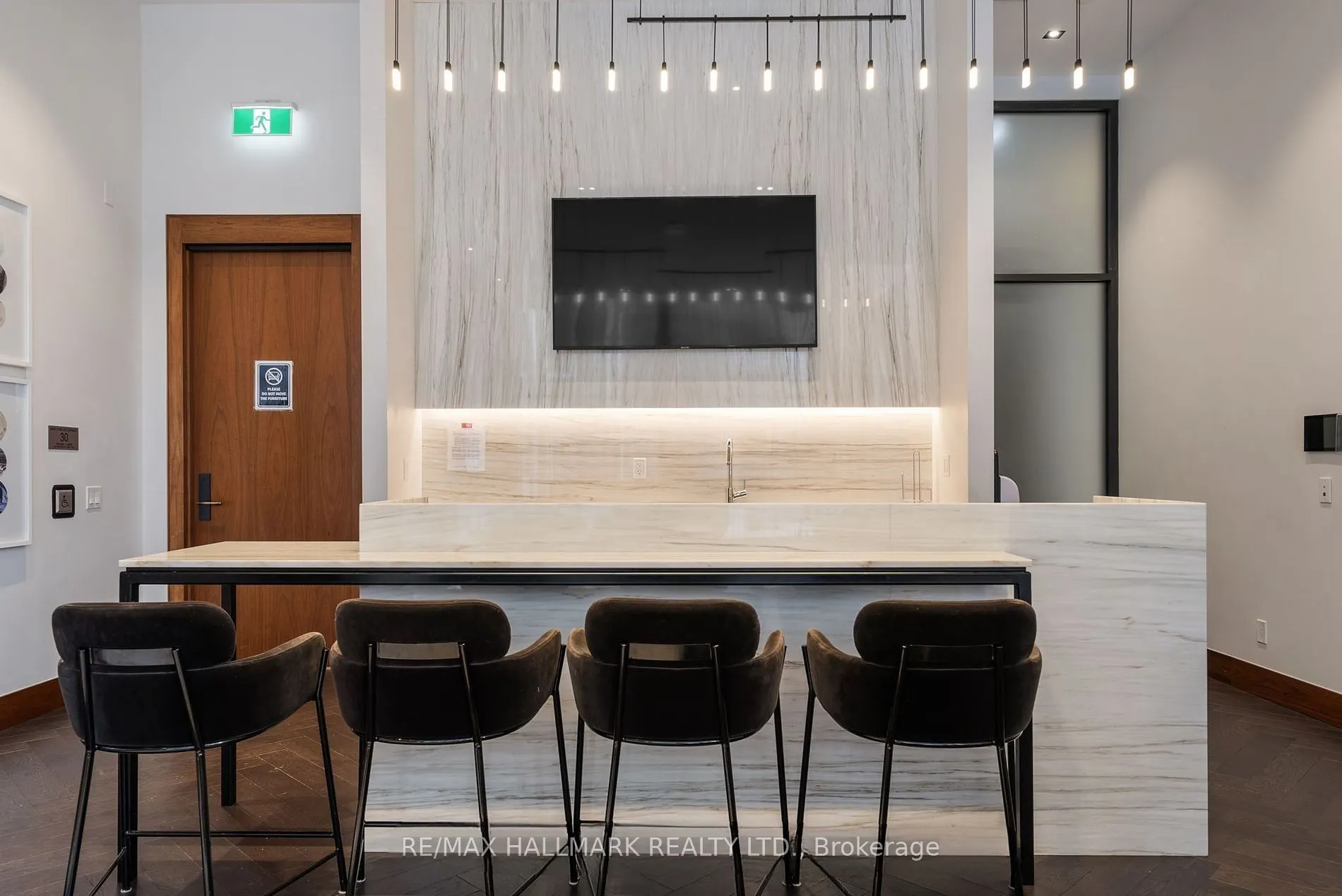 7895 Jane Street, #2802