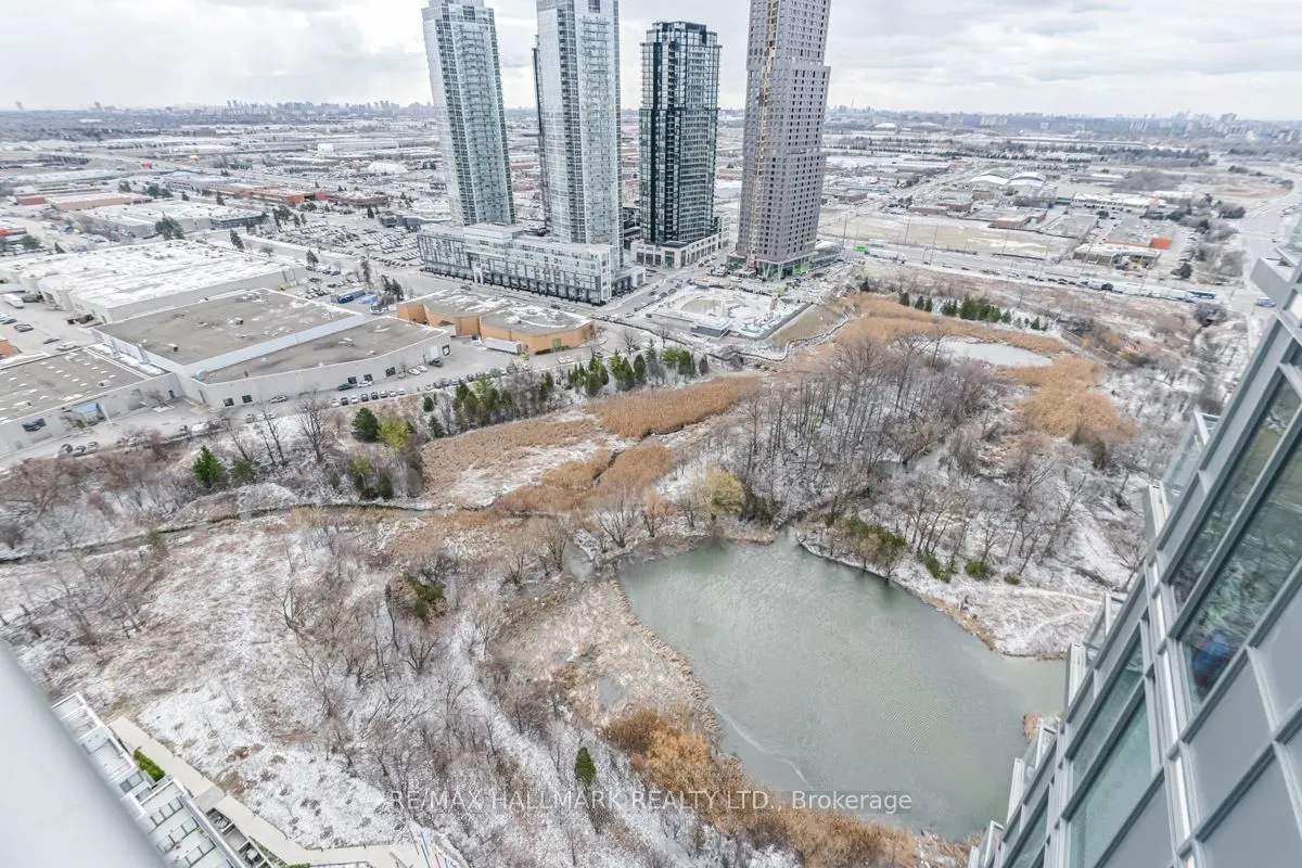 7895 Jane Street, #2802
