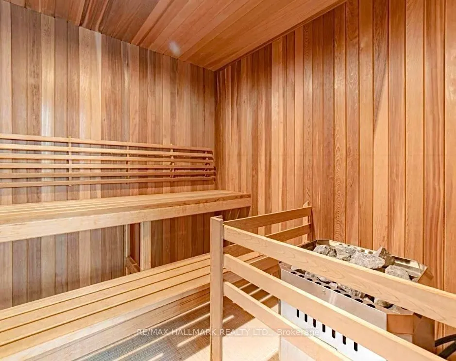 7895 Jane Street, #2802