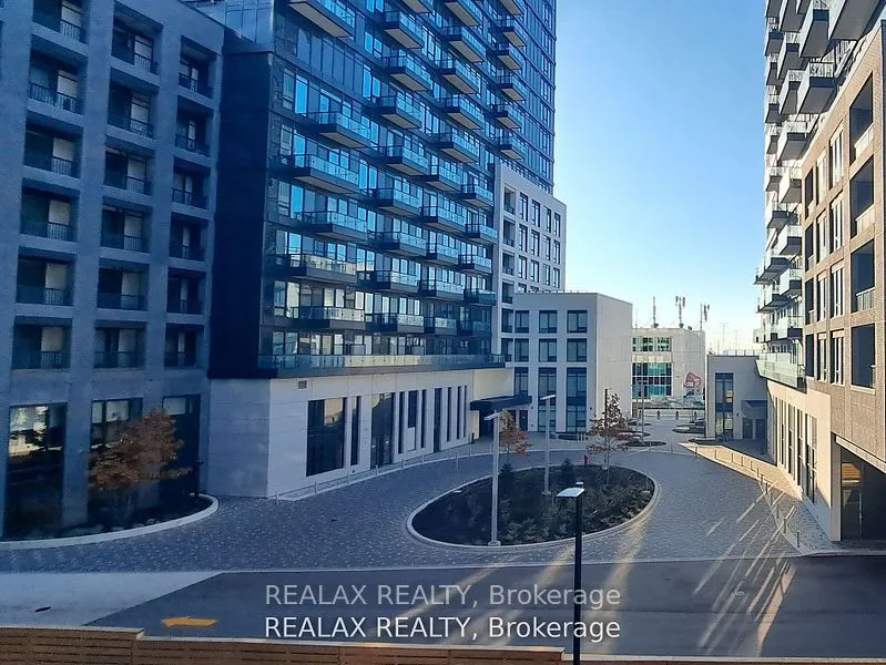 8888 Yonge Street, #206