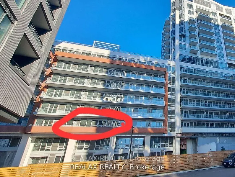 8888 Yonge Street, #206