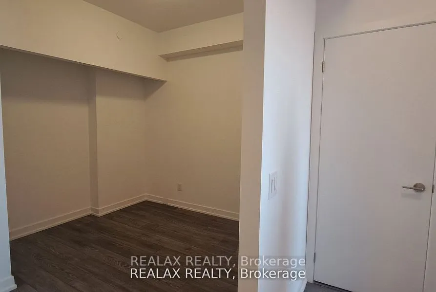8888 Yonge Street, #206