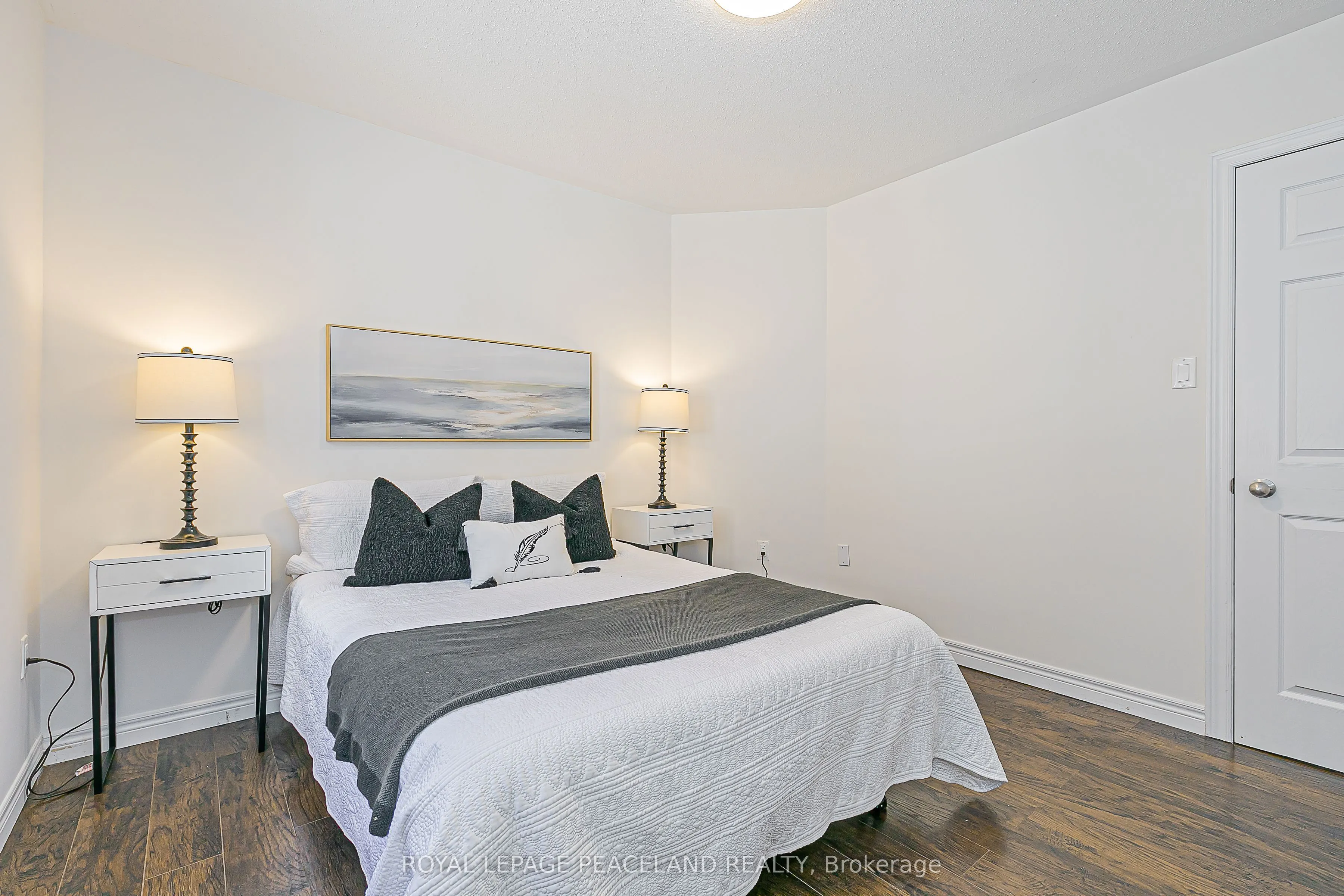 10 Pavlova Crescent