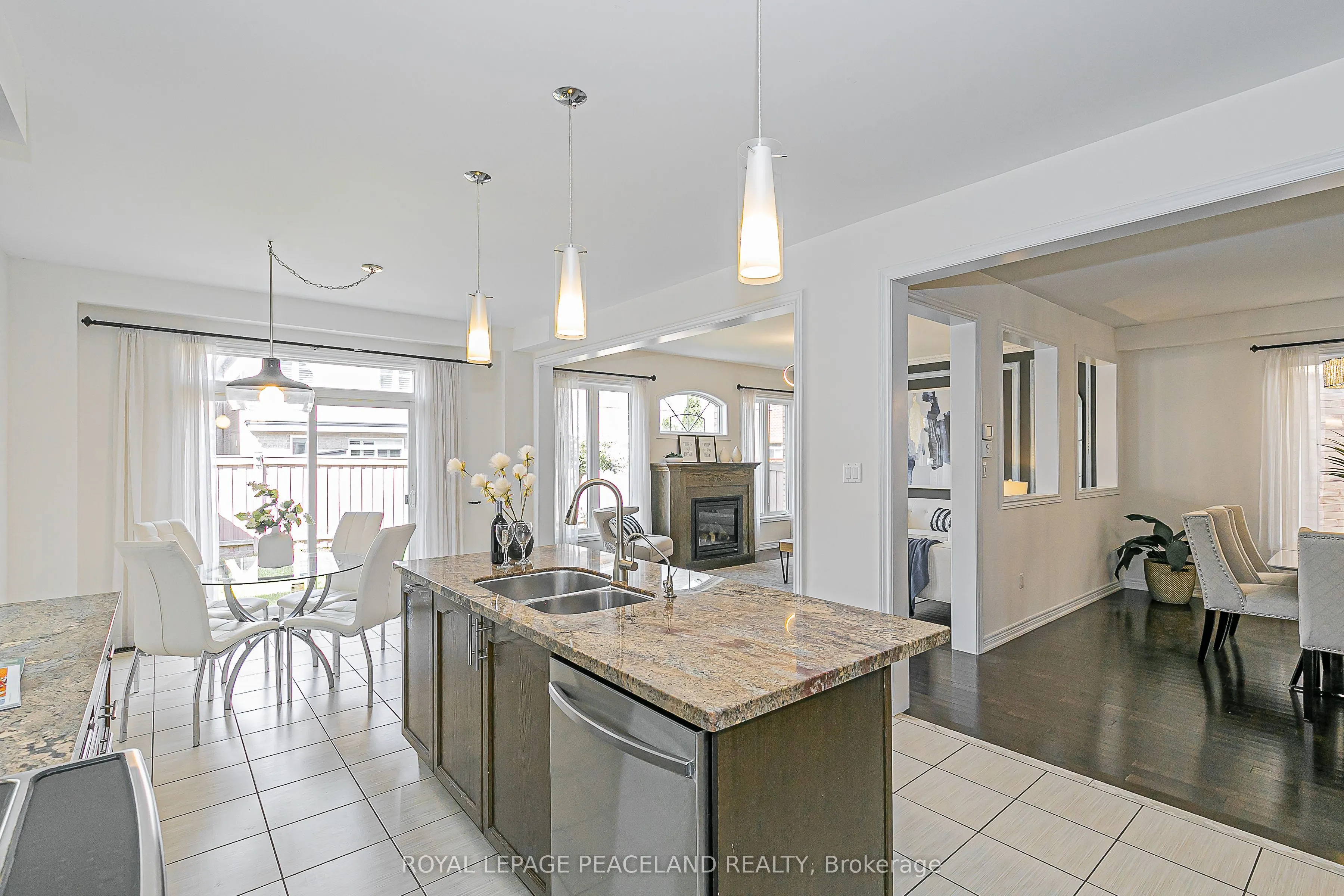 10 Pavlova Crescent