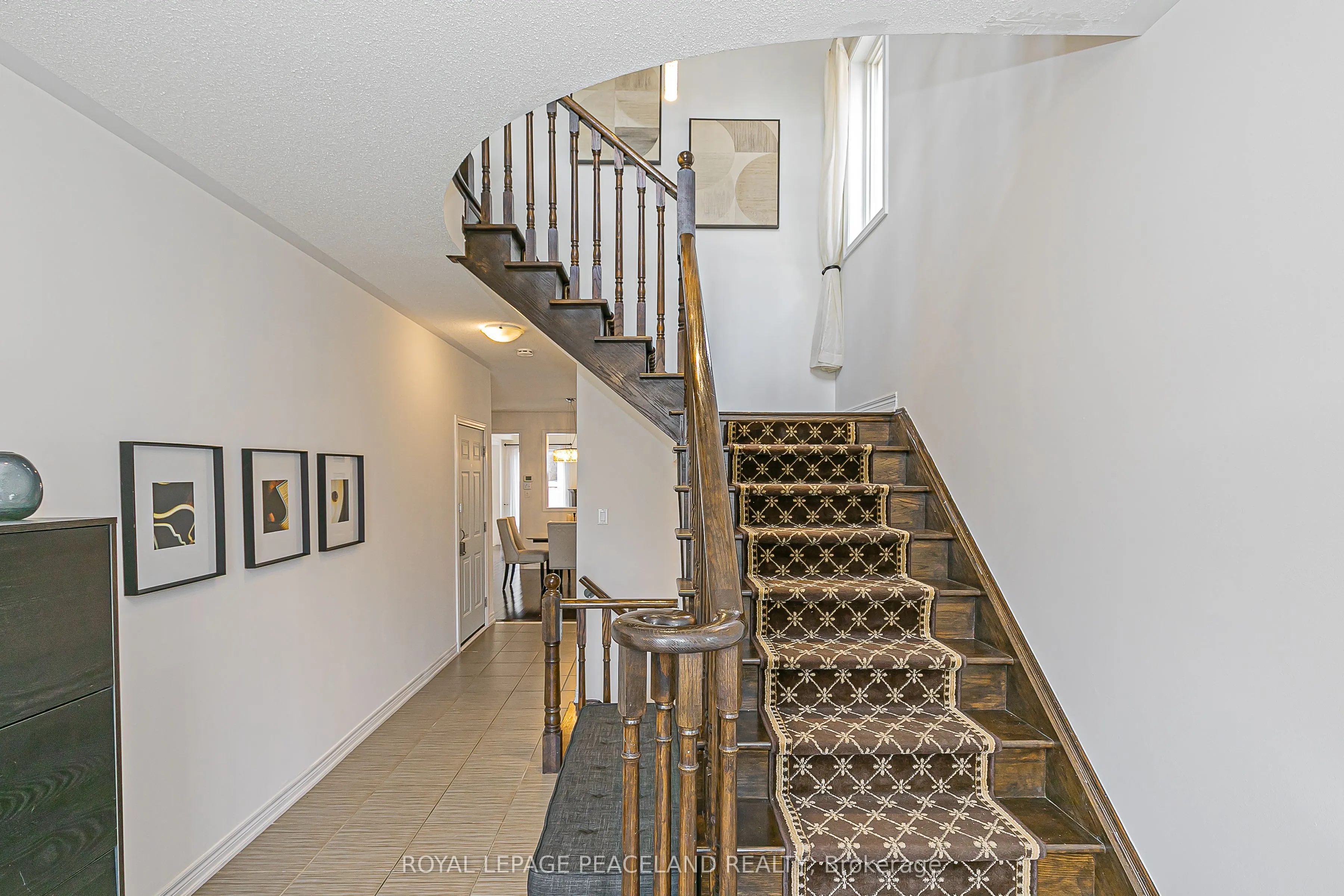 10 Pavlova Crescent