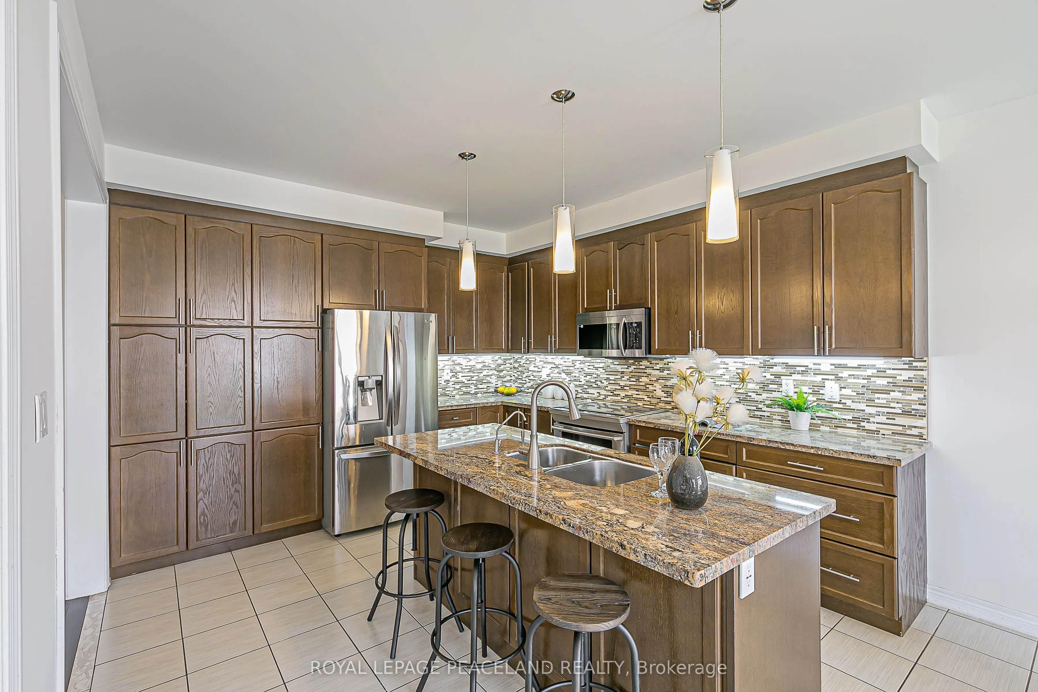 10 Pavlova Crescent