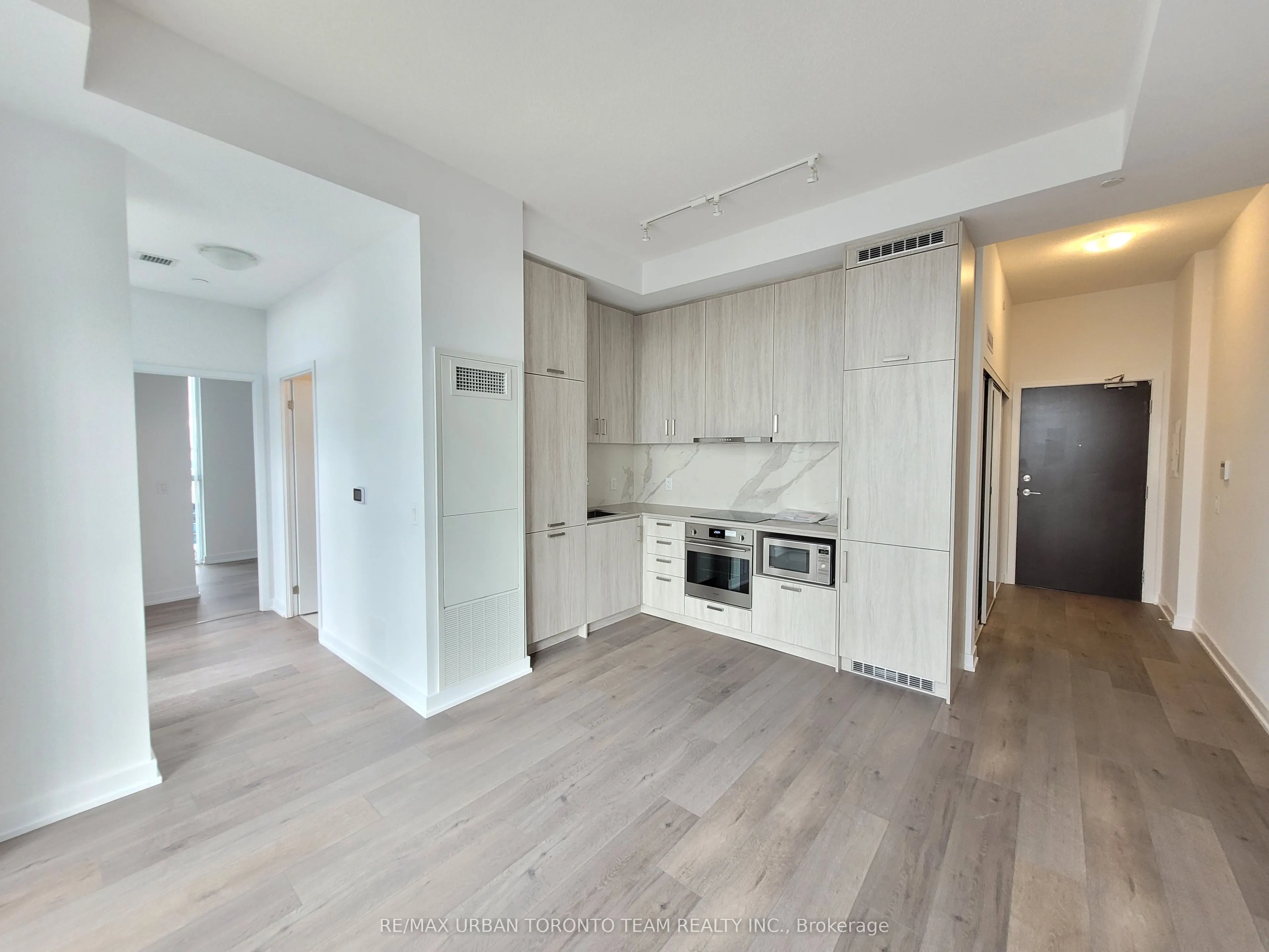 60 Honeycrisp Crescent, #507