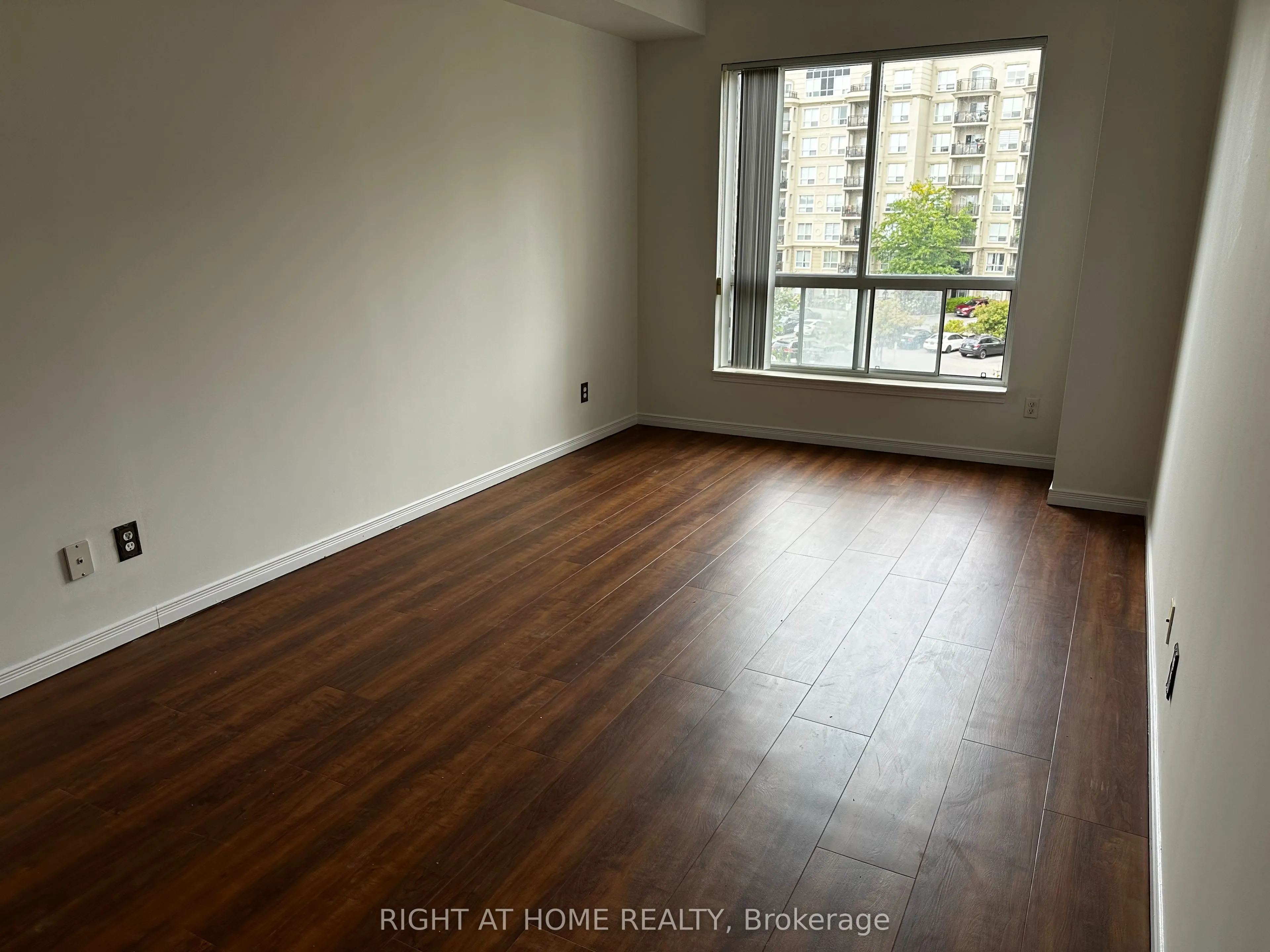 1 maison parc Court, #407