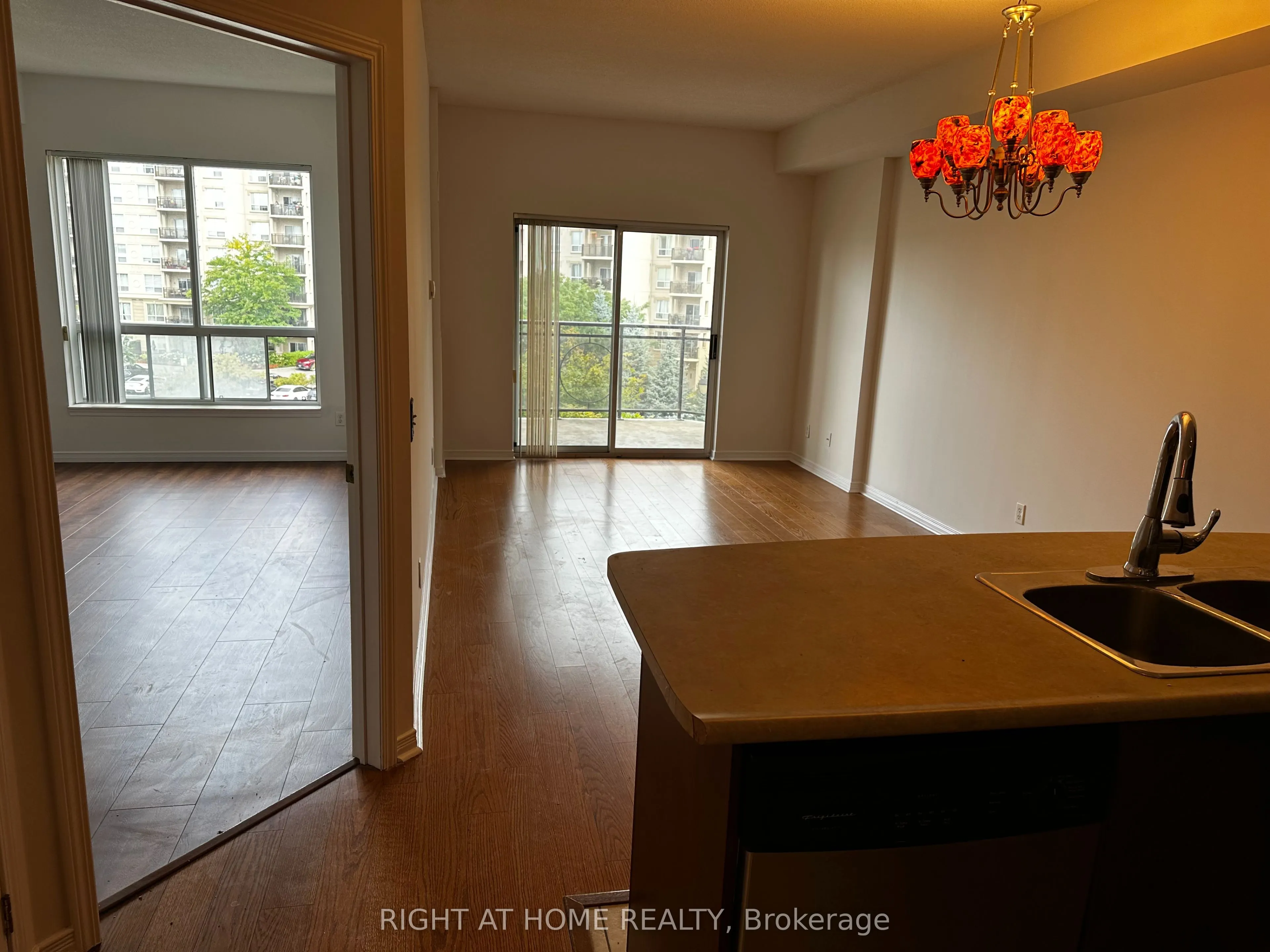 1 maison parc Court, #407