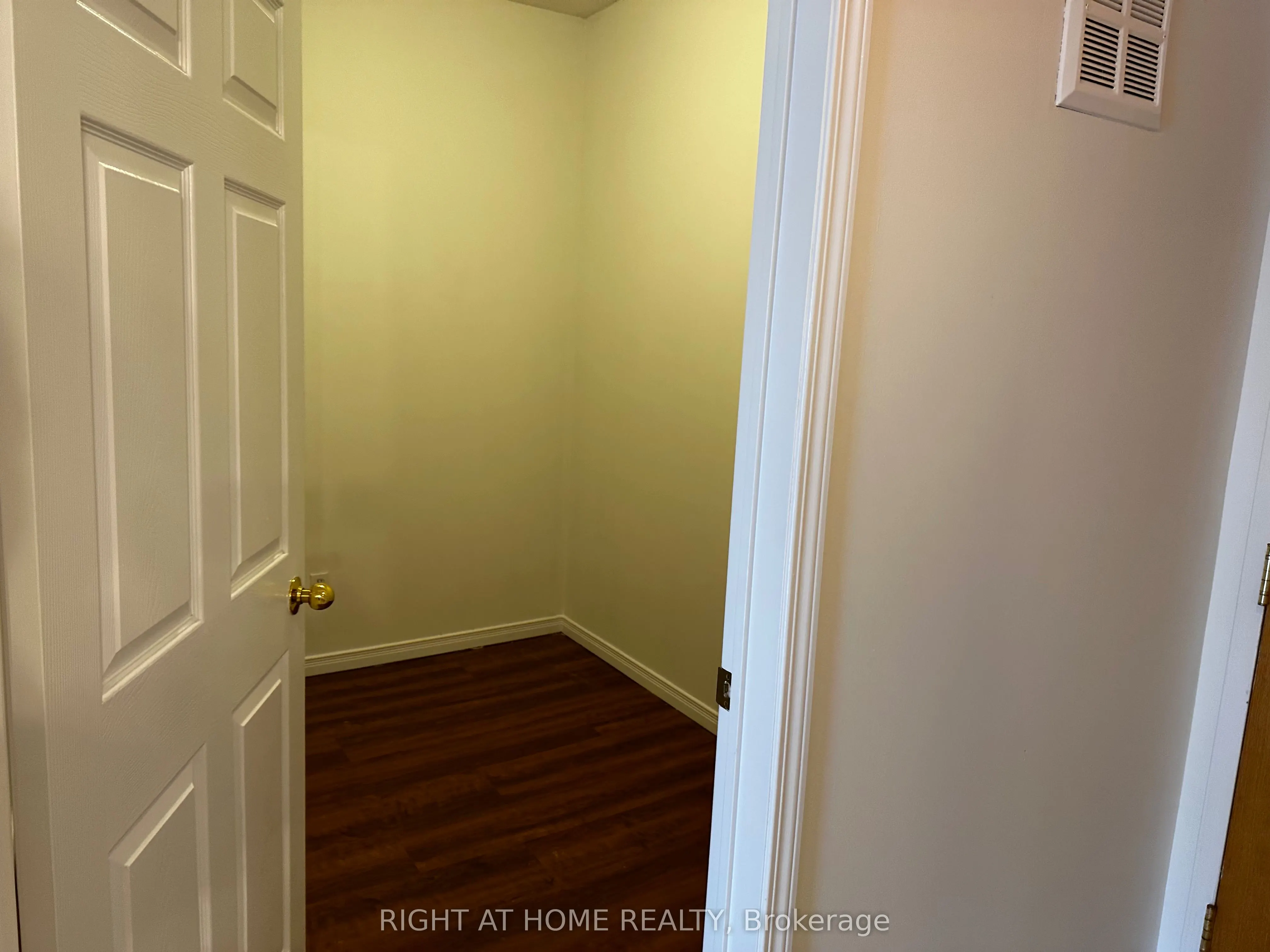 1 maison parc Court, #407