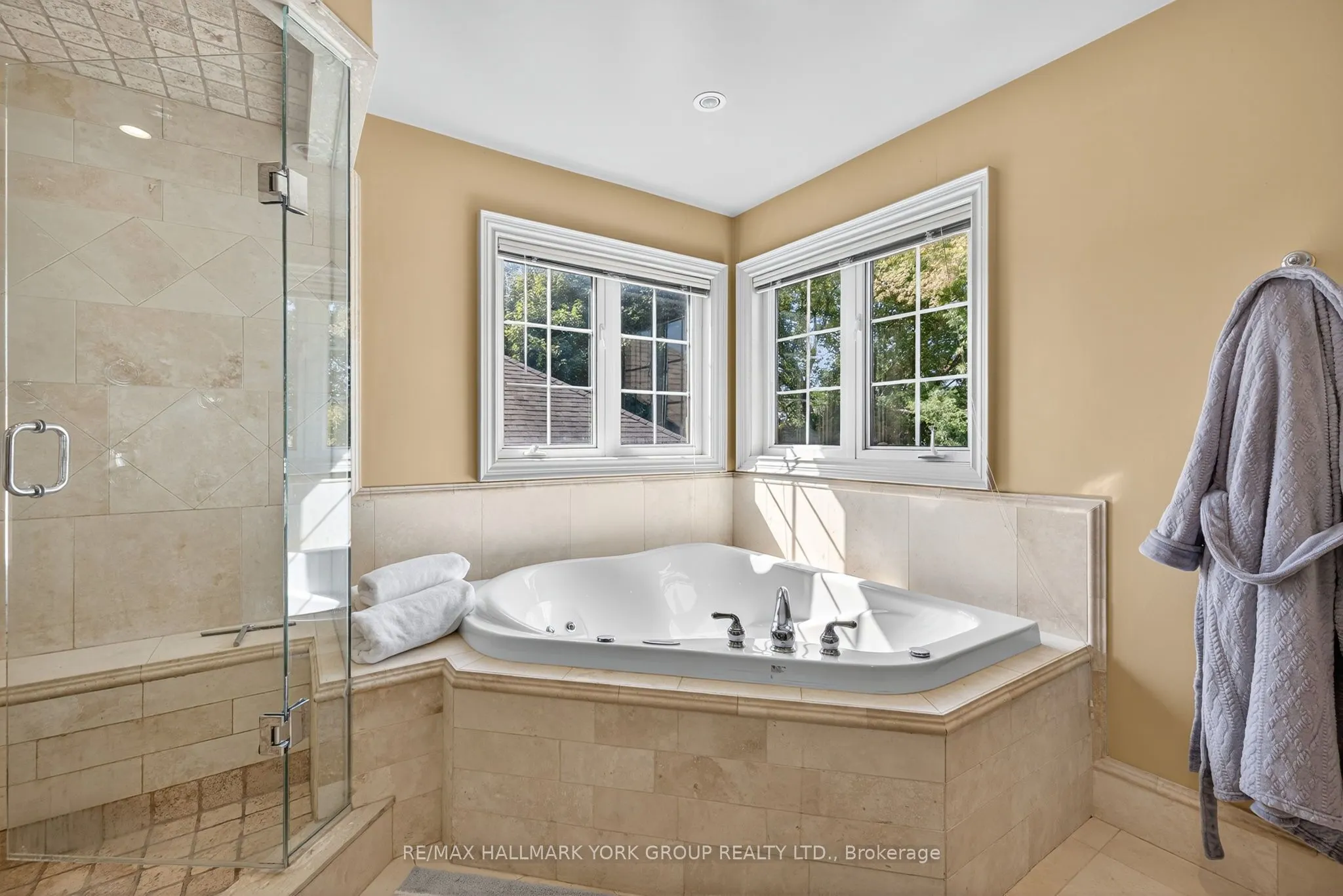 2 Hadley Court