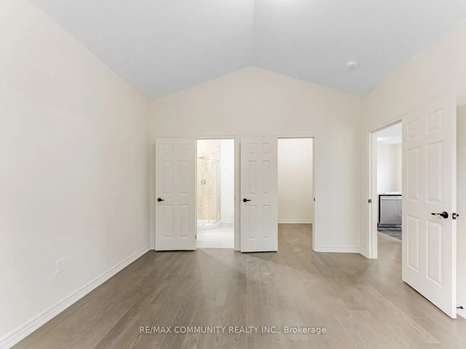 506 Simcoe Street