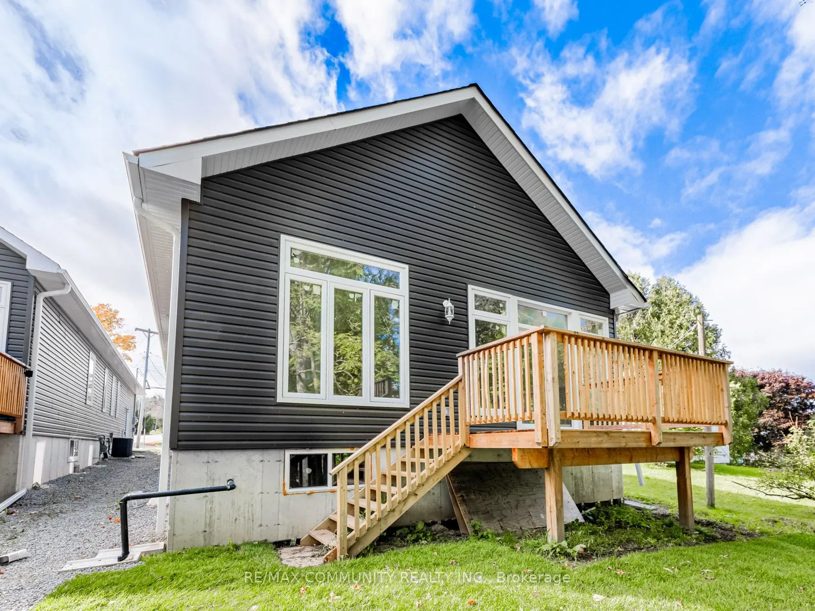 506 Simcoe Street