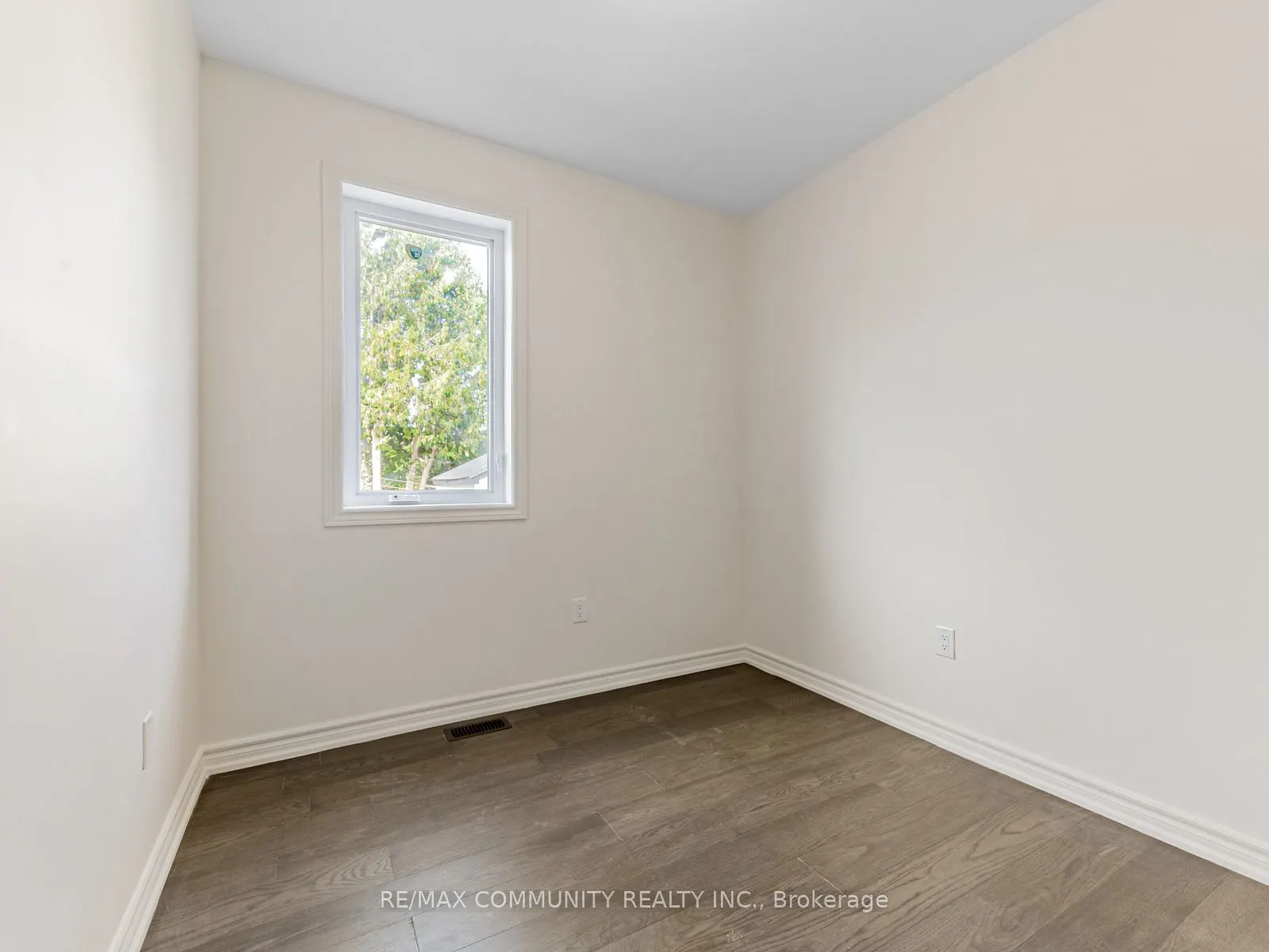 506 Simcoe Street