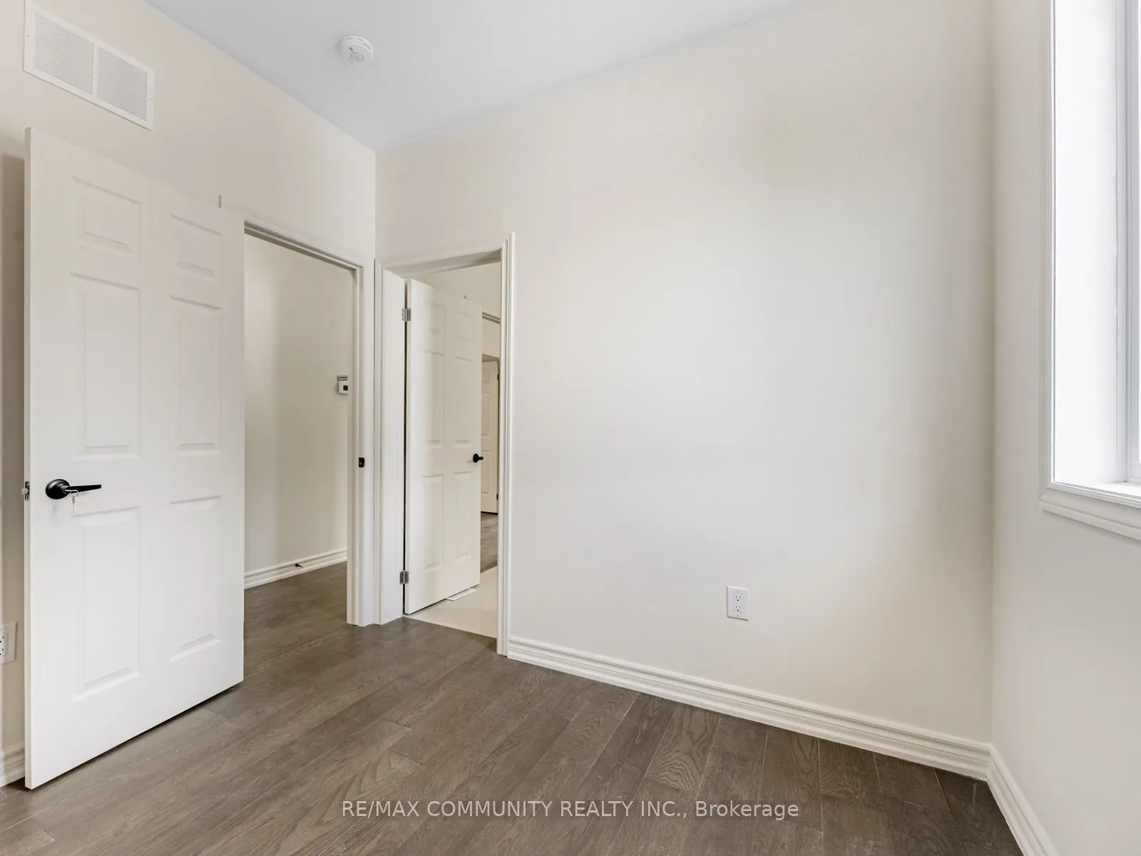 506 Simcoe Street