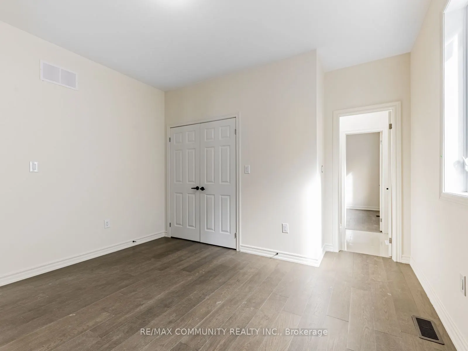 506 Simcoe Street