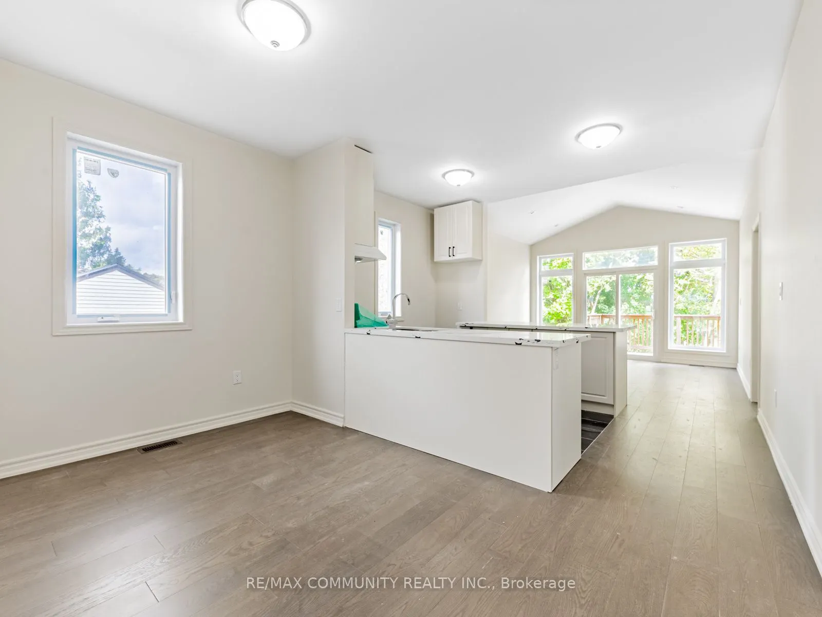 506 Simcoe Street