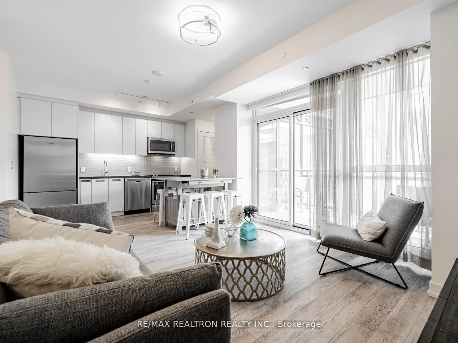 271 Sea Ray Avenue, #B303
