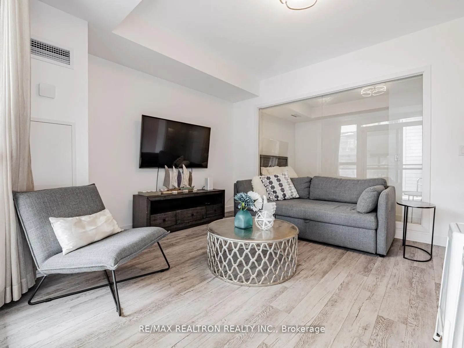 271 Sea Ray Avenue, #B303