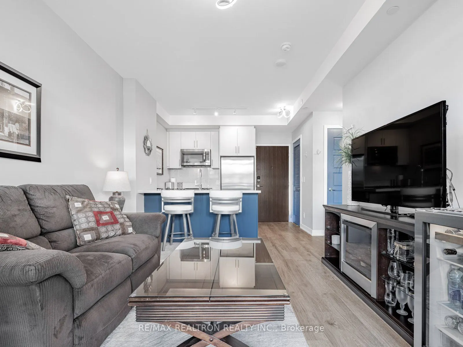271 Sea Ray Avenue, #B305