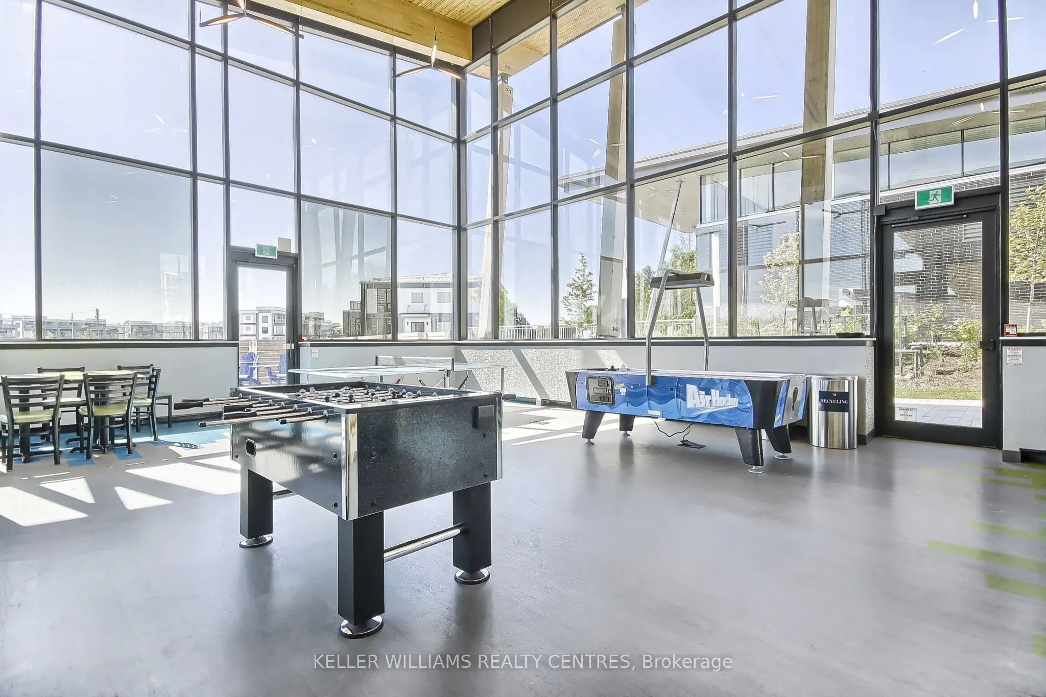 289 Broward Way, #89