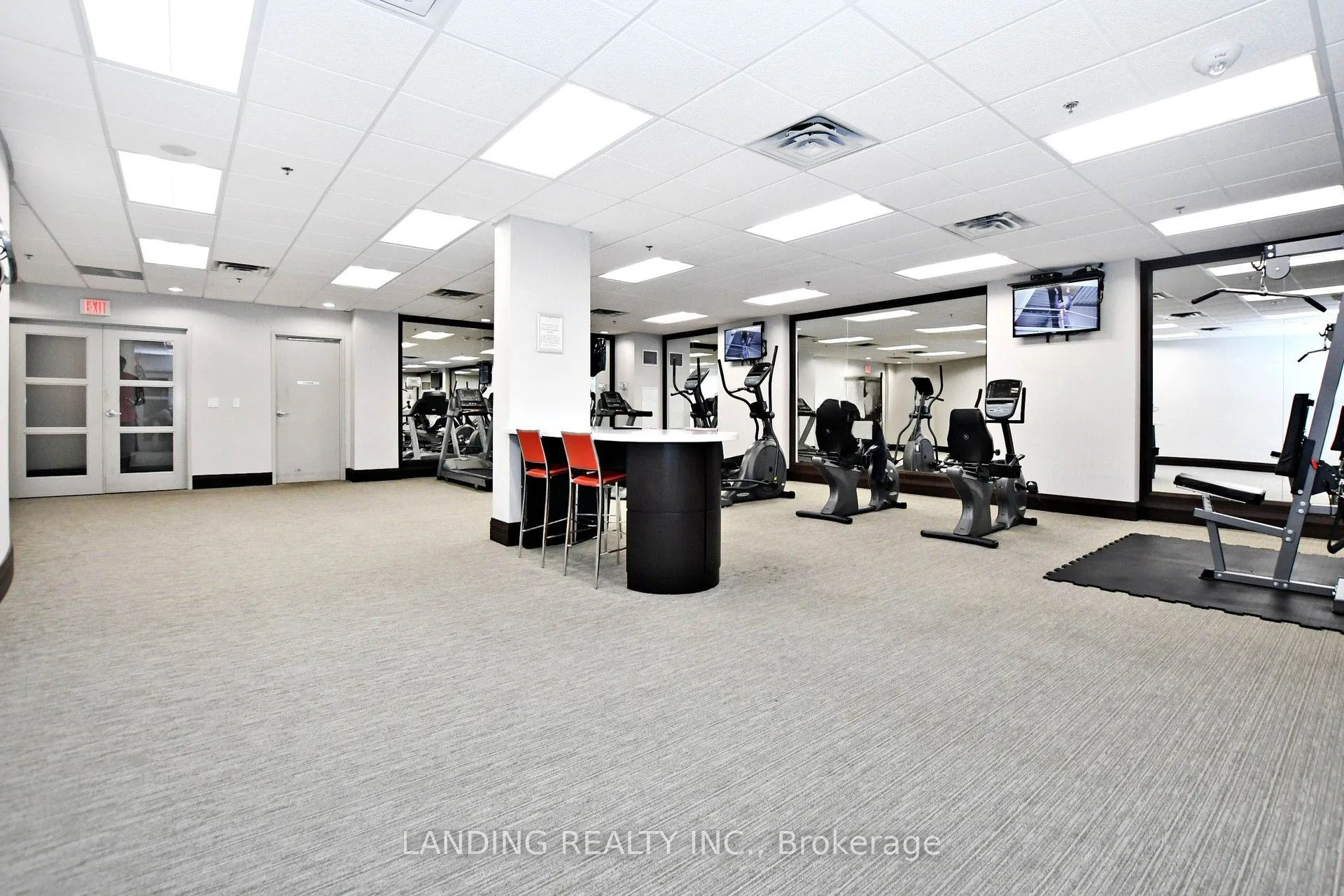 75 King William Crescent, #411