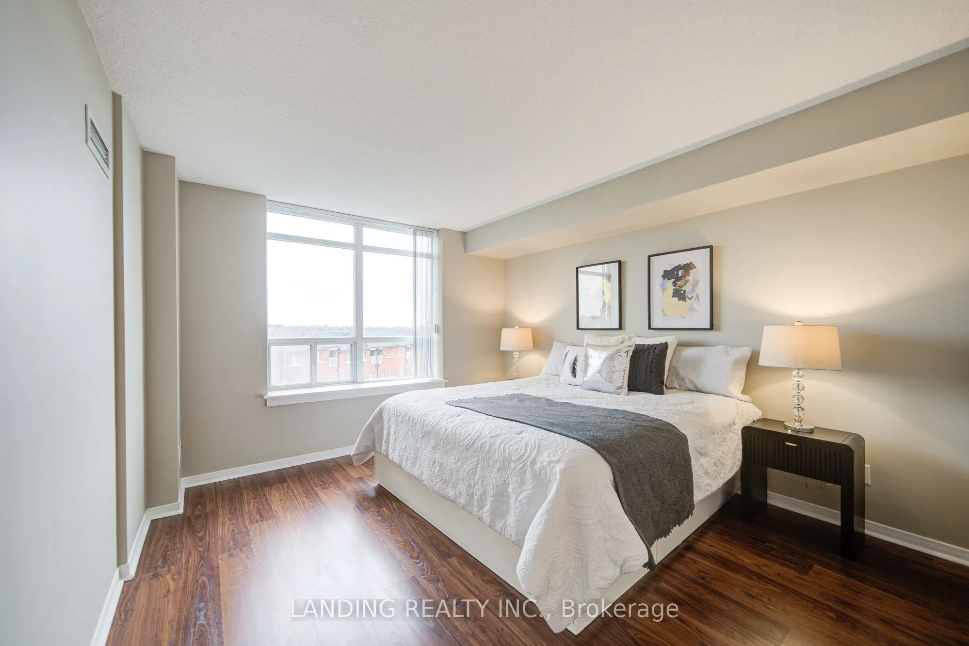 75 King William Crescent, #411