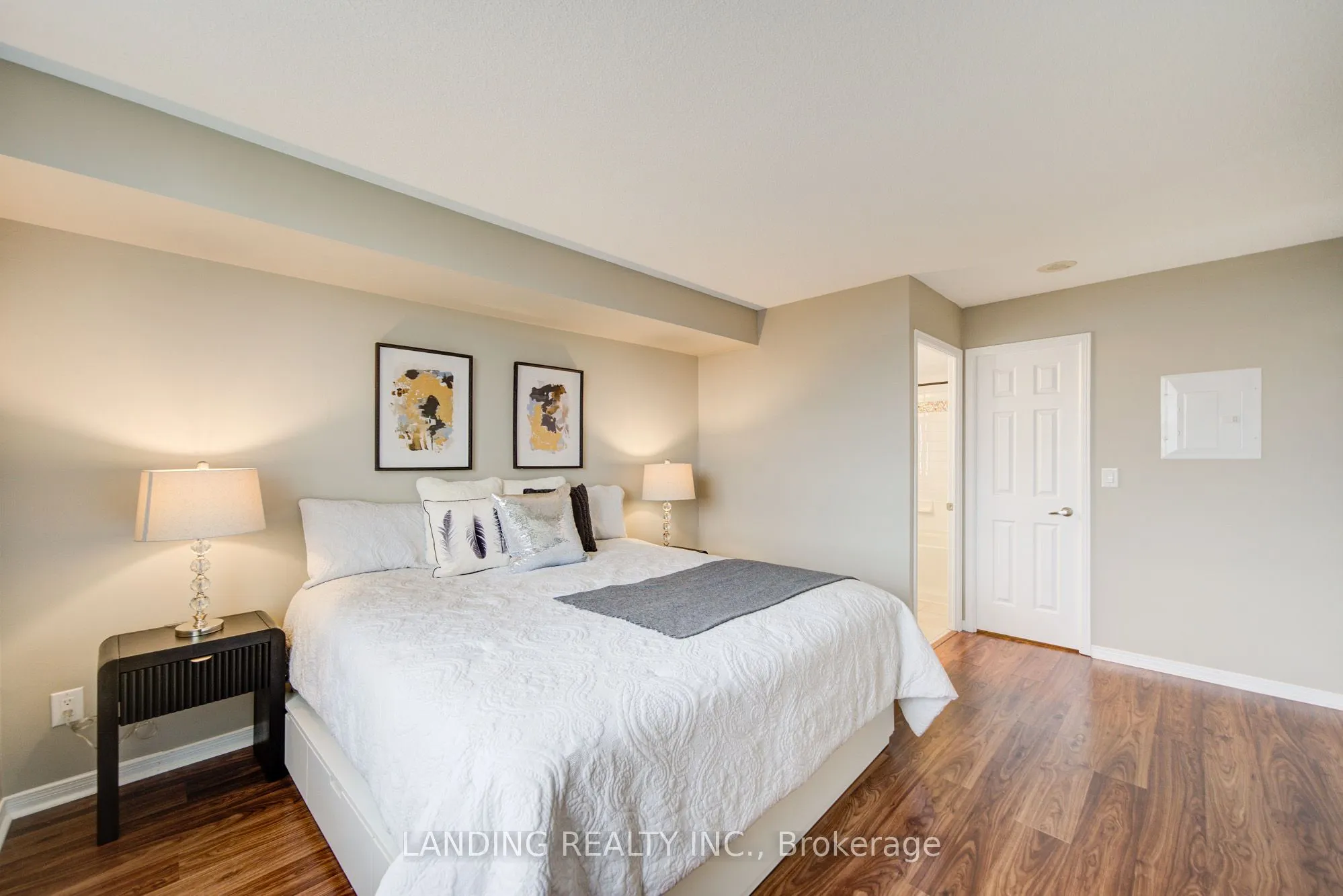 75 King William Crescent, #411