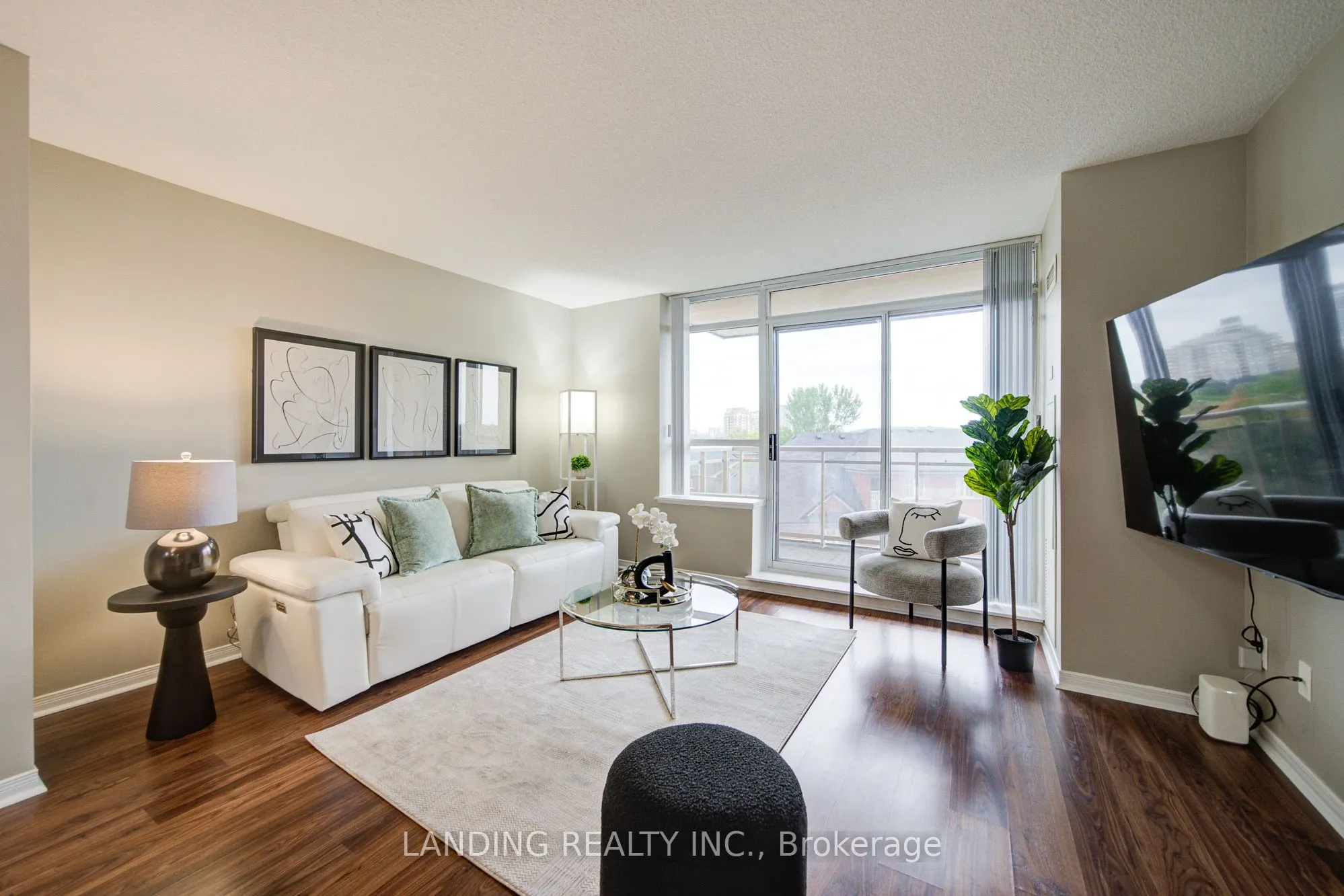 75 King William Crescent, #411