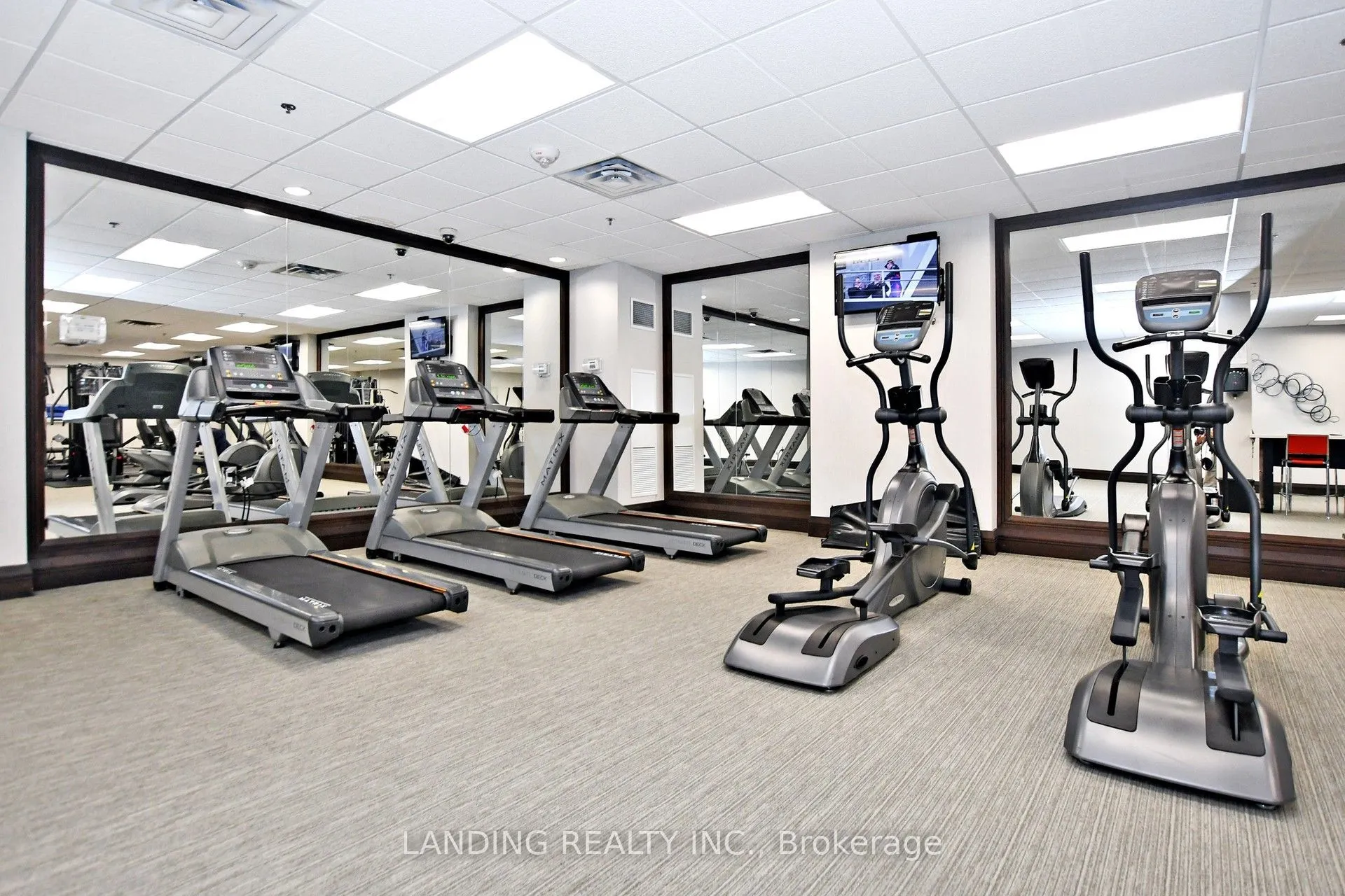 75 King William Crescent, #411