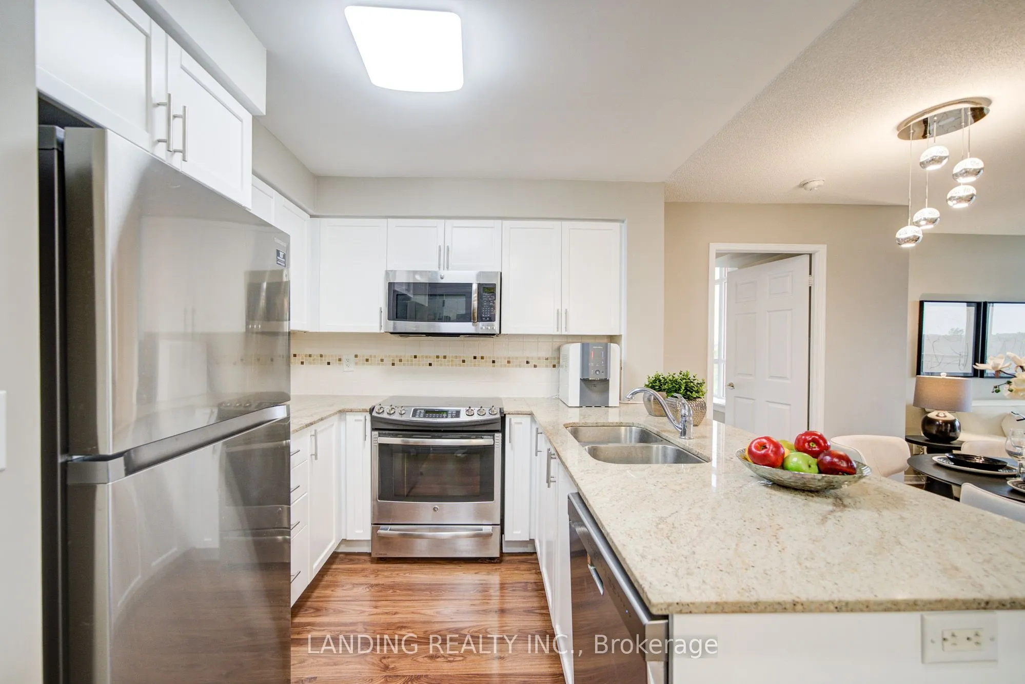 75 King William Crescent, #411