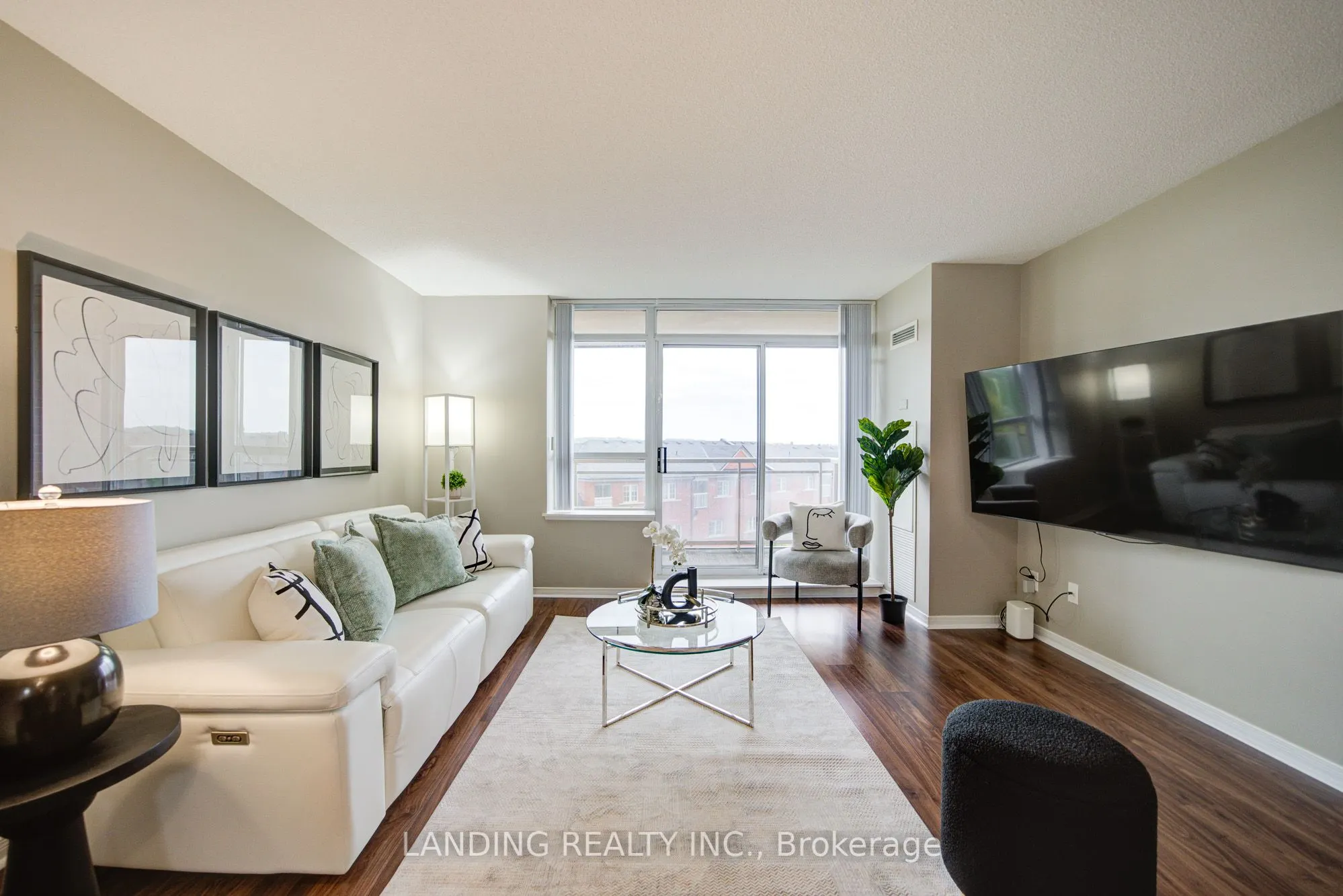 75 King William Crescent, #411